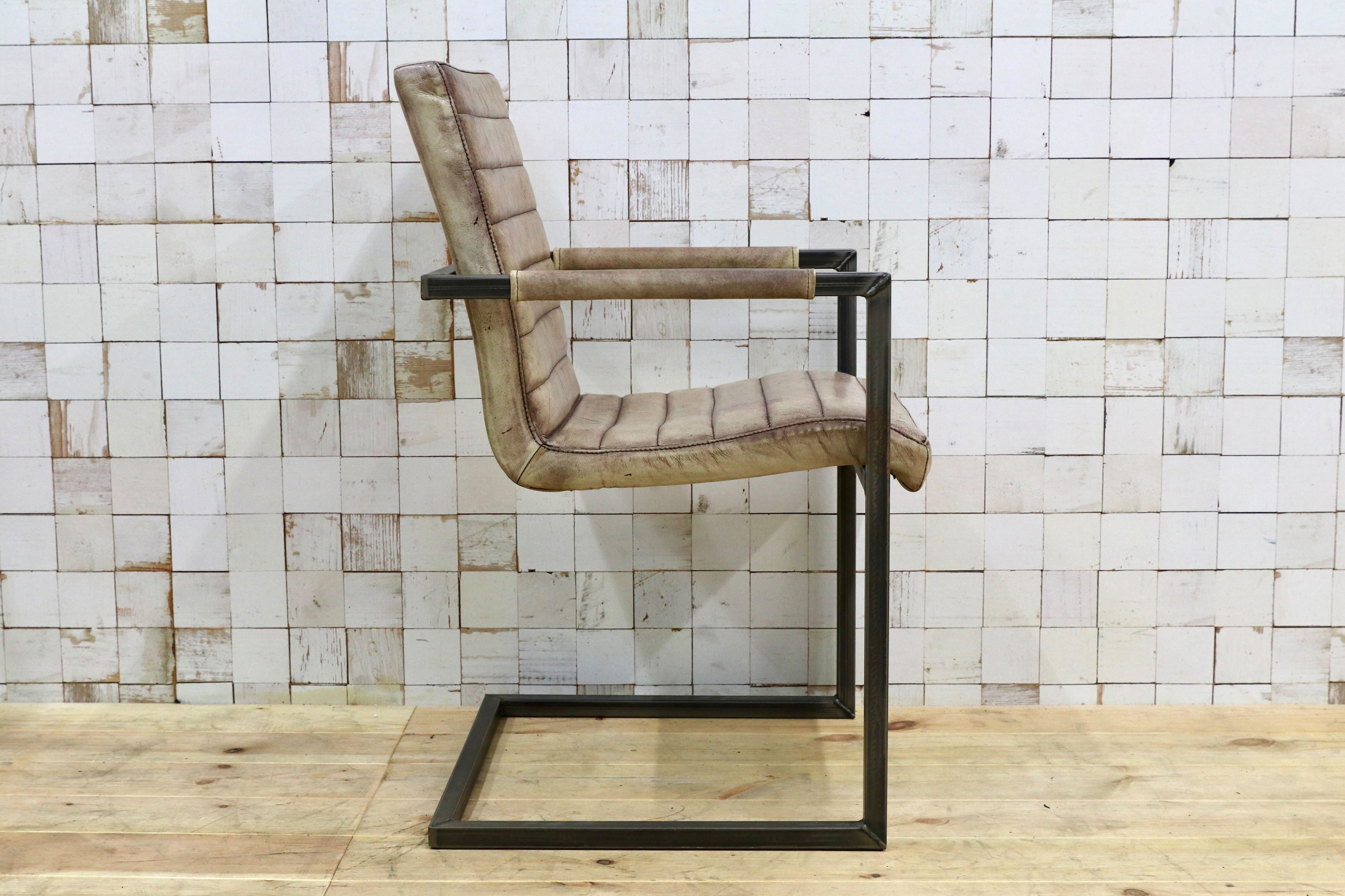GMHH472A○PURE FURNITURE ダイニングチェア アームチェア 合皮 レザー 椅子 インダストリアル カンチレバーチェア