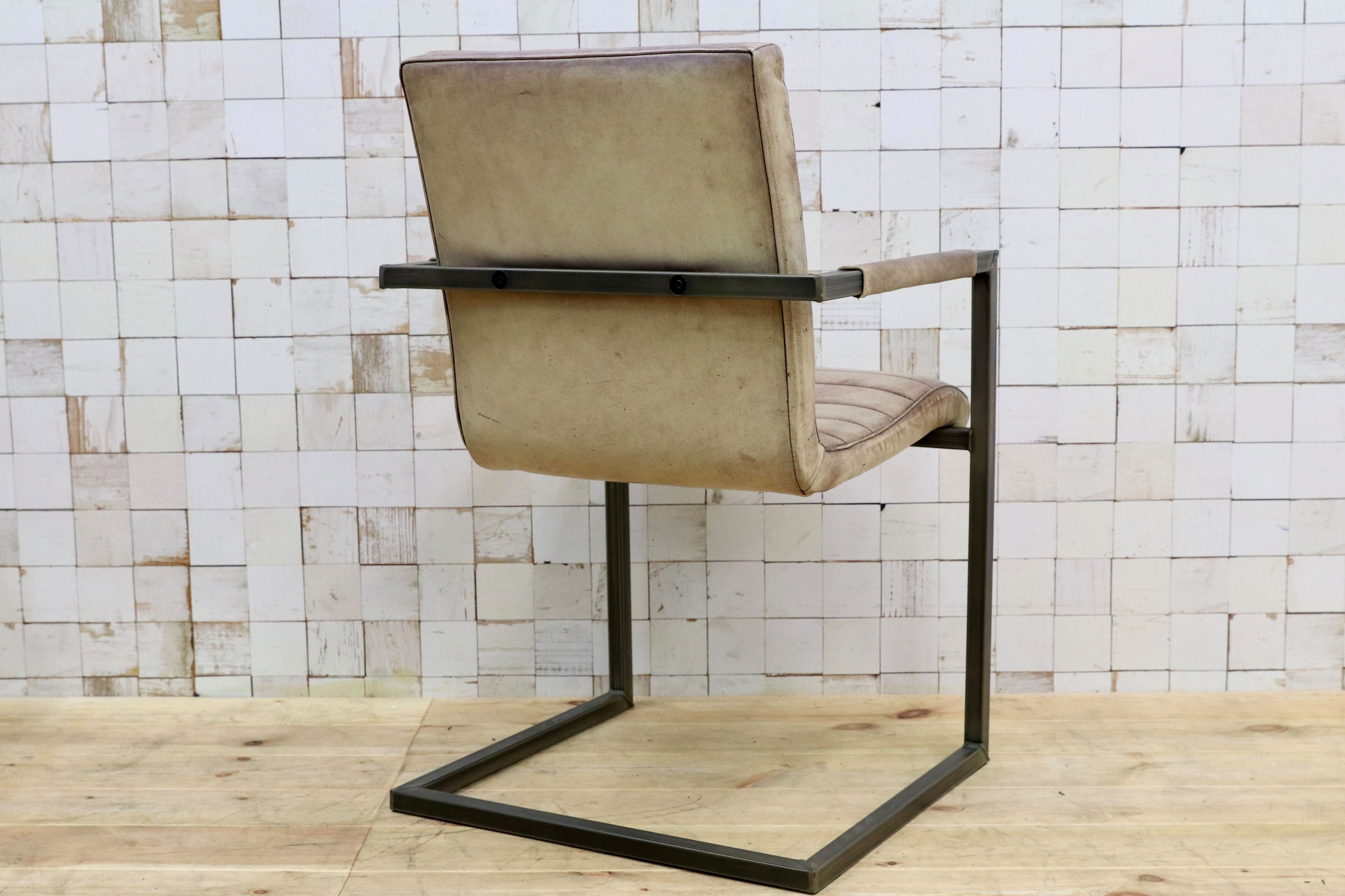 GMHH472A○PURE FURNITURE ダイニングチェア アームチェア 合皮 レザー 椅子 インダストリアル カンチレバーチェア