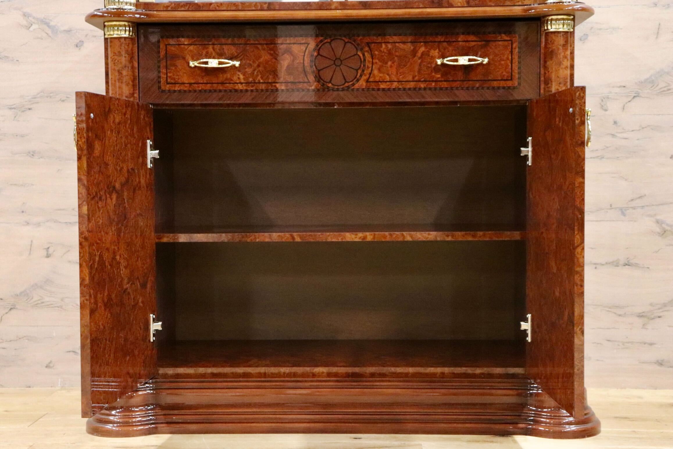 GMFN48○Saltarelli MOBILI / サルタレッリモビリ フローレンス ガラスキャビネット 飾り棚 イタリア製 定価約38万 展示品