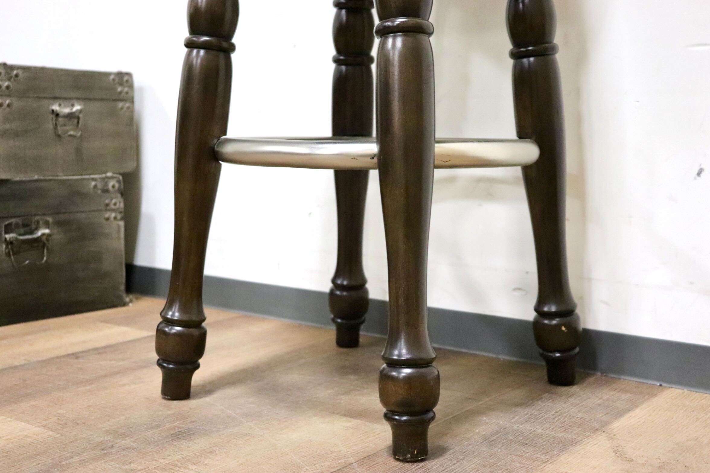 GMHN235B○英国アンティーク調 カウンターチェア 回転式 ハイスツール バーチェア 椅子 ファブリック クラシック ヴィンテージ 輸入家具