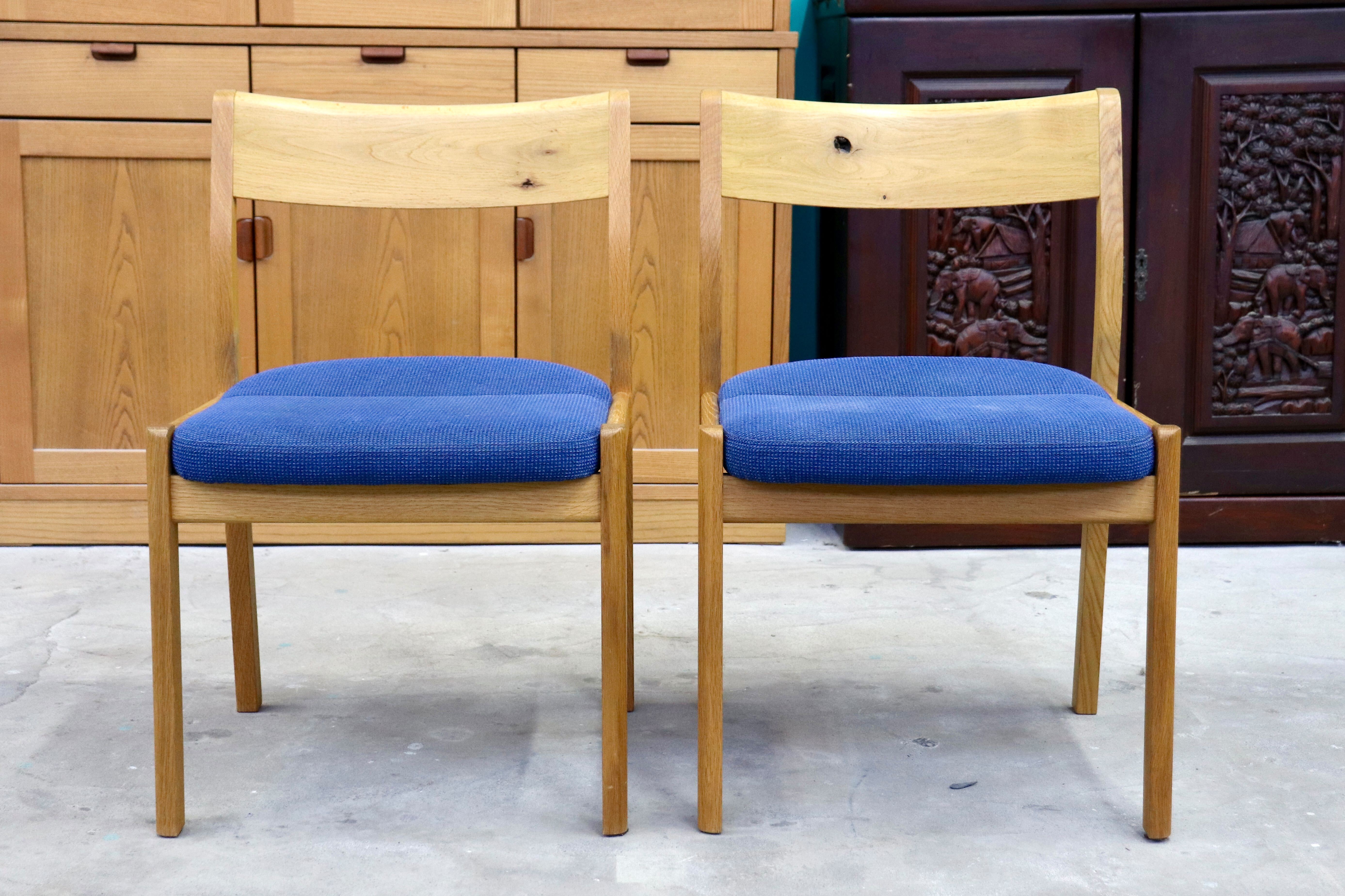 GMIK662A○飛騨産業 / HIDA キツツキ 森の記憶 ダイニングチェア 2脚セット 椅子 ファブリック 無垢材 北欧スタイル ナチュラル 定価約12万