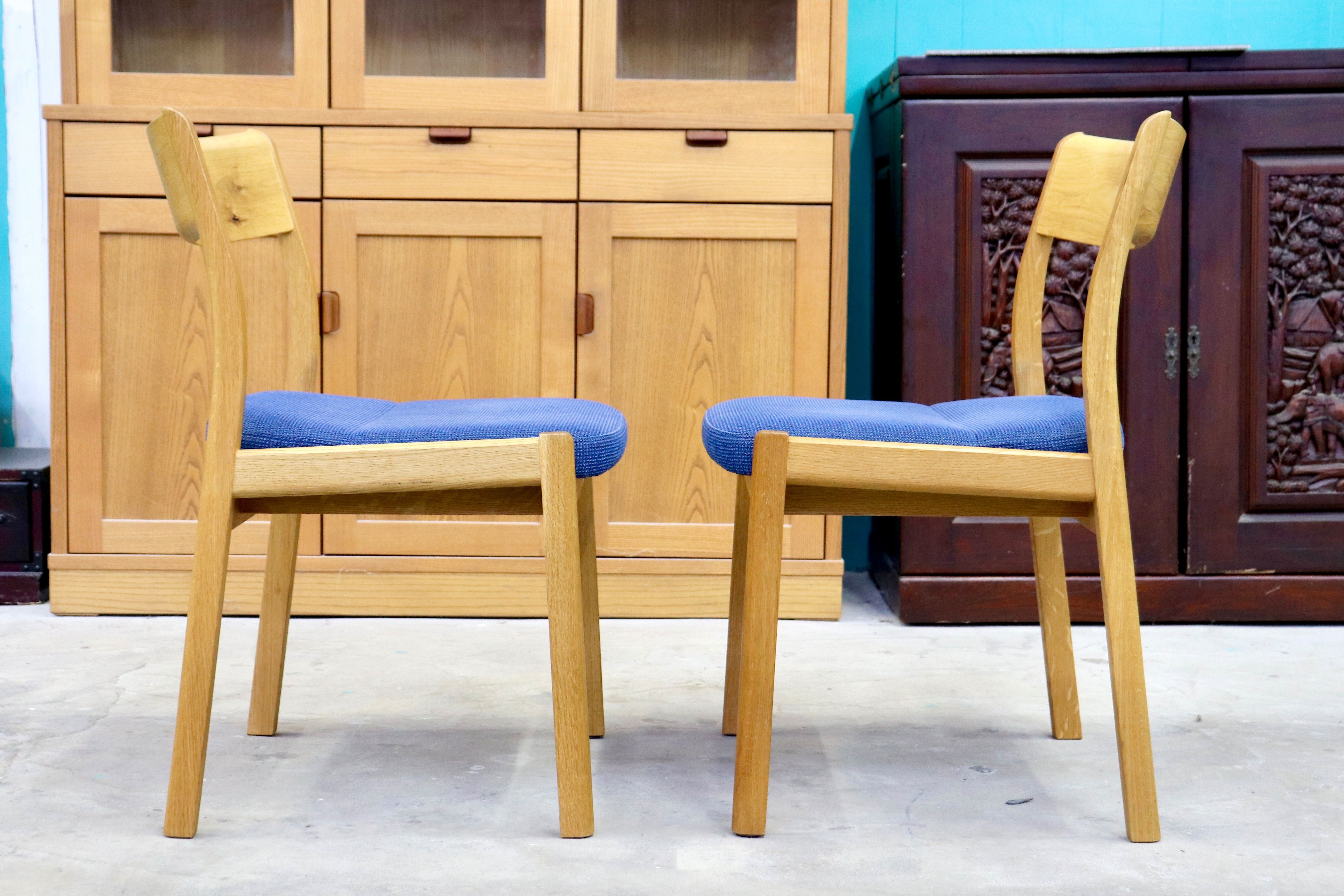 GMIK662A○飛騨産業 / HIDA キツツキ 森の記憶 ダイニングチェア 2脚セット 椅子 ファブリック 無垢材 北欧スタイル ナチュラル 定価約12万