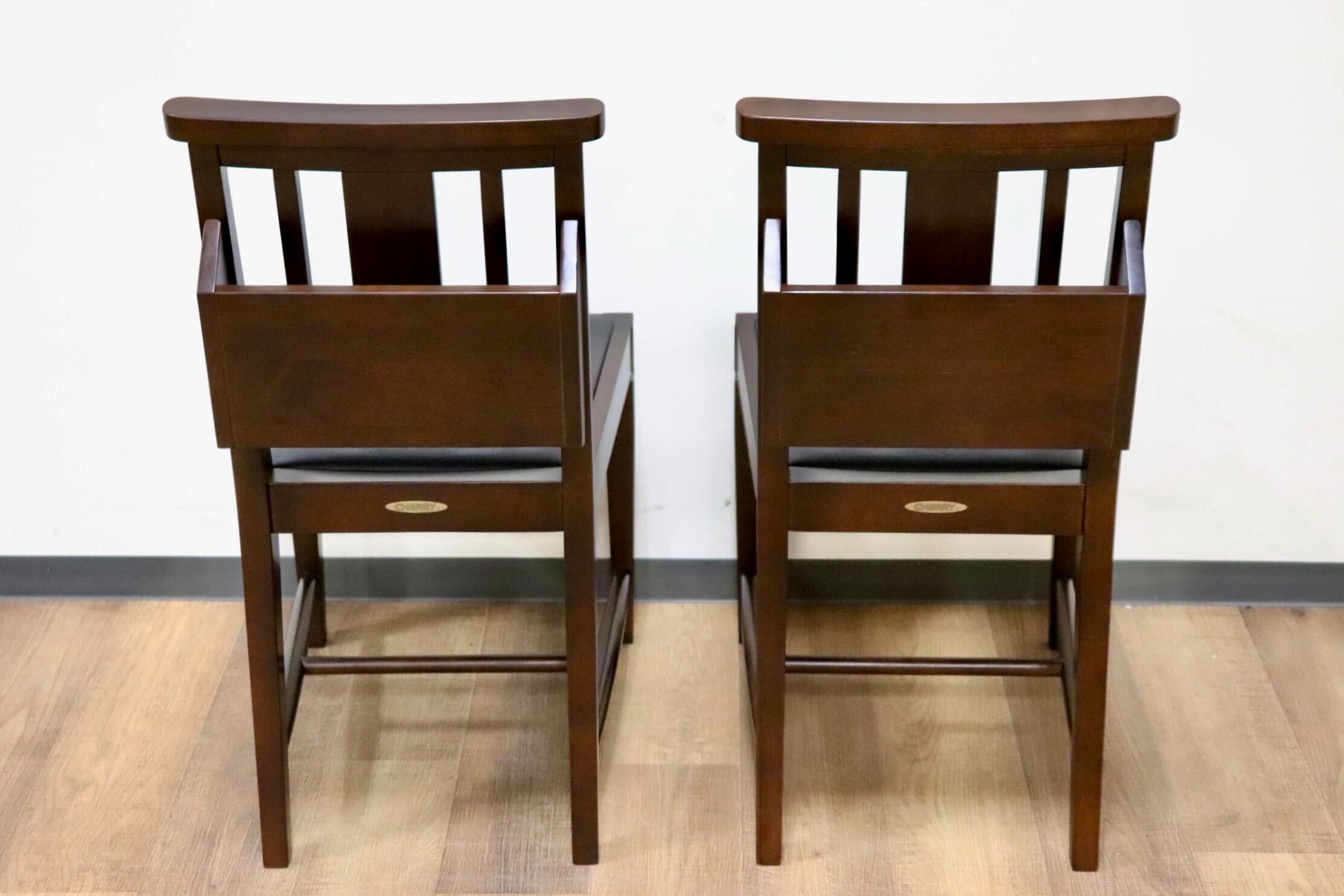 GMGN342M○CHERRY FURNITURE / 桜屋工業 ダイニングチェア チャーチチェア マガジンラック 合皮 ダークブラウン 2脚セット モダン 未使用品