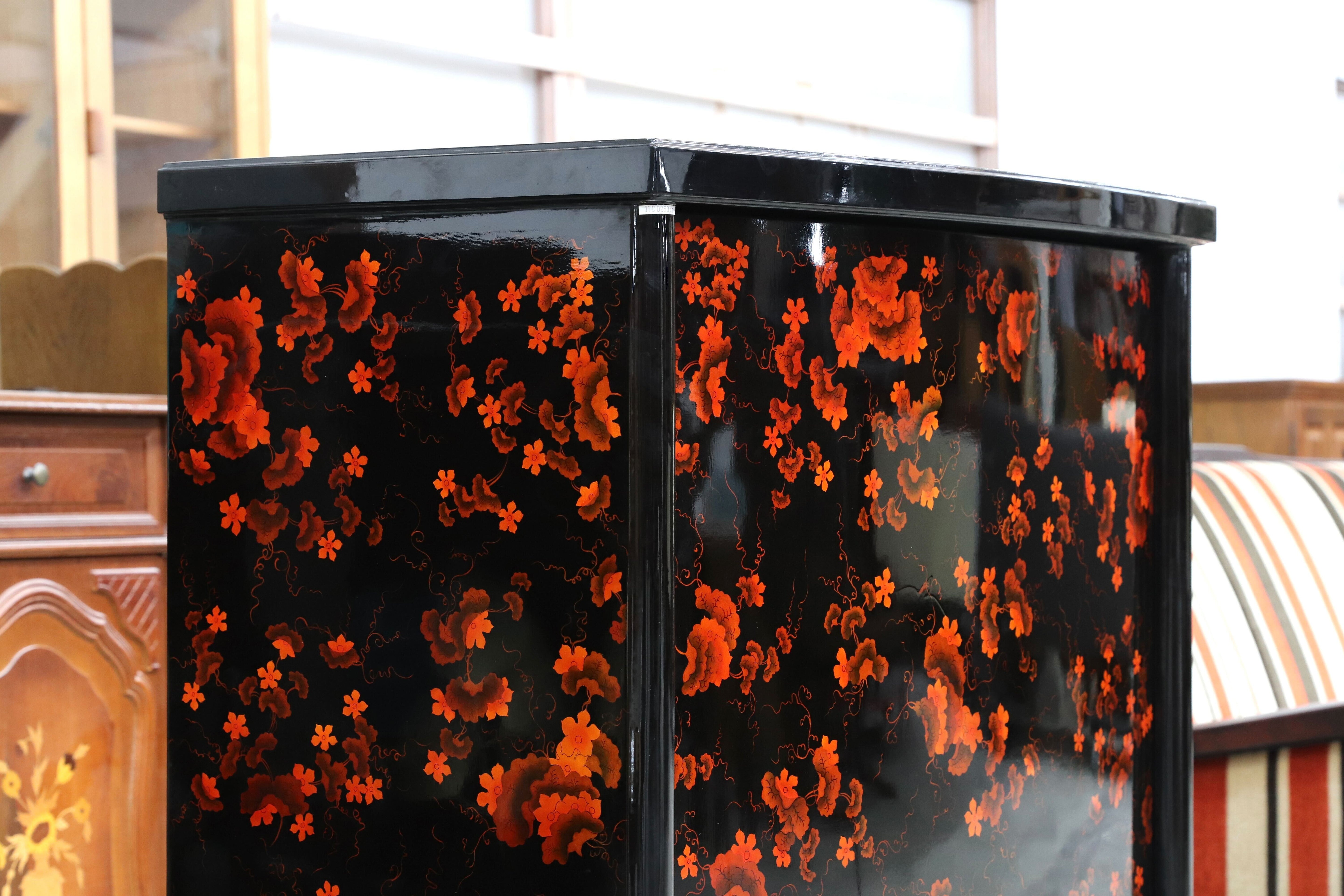 GMHH468○珍品 回転式 ワインラック 漆塗り 和モダン 民芸調 リビングボード 飾り棚 キャビネット 検)中国美術 香川漆器 モリシゲ