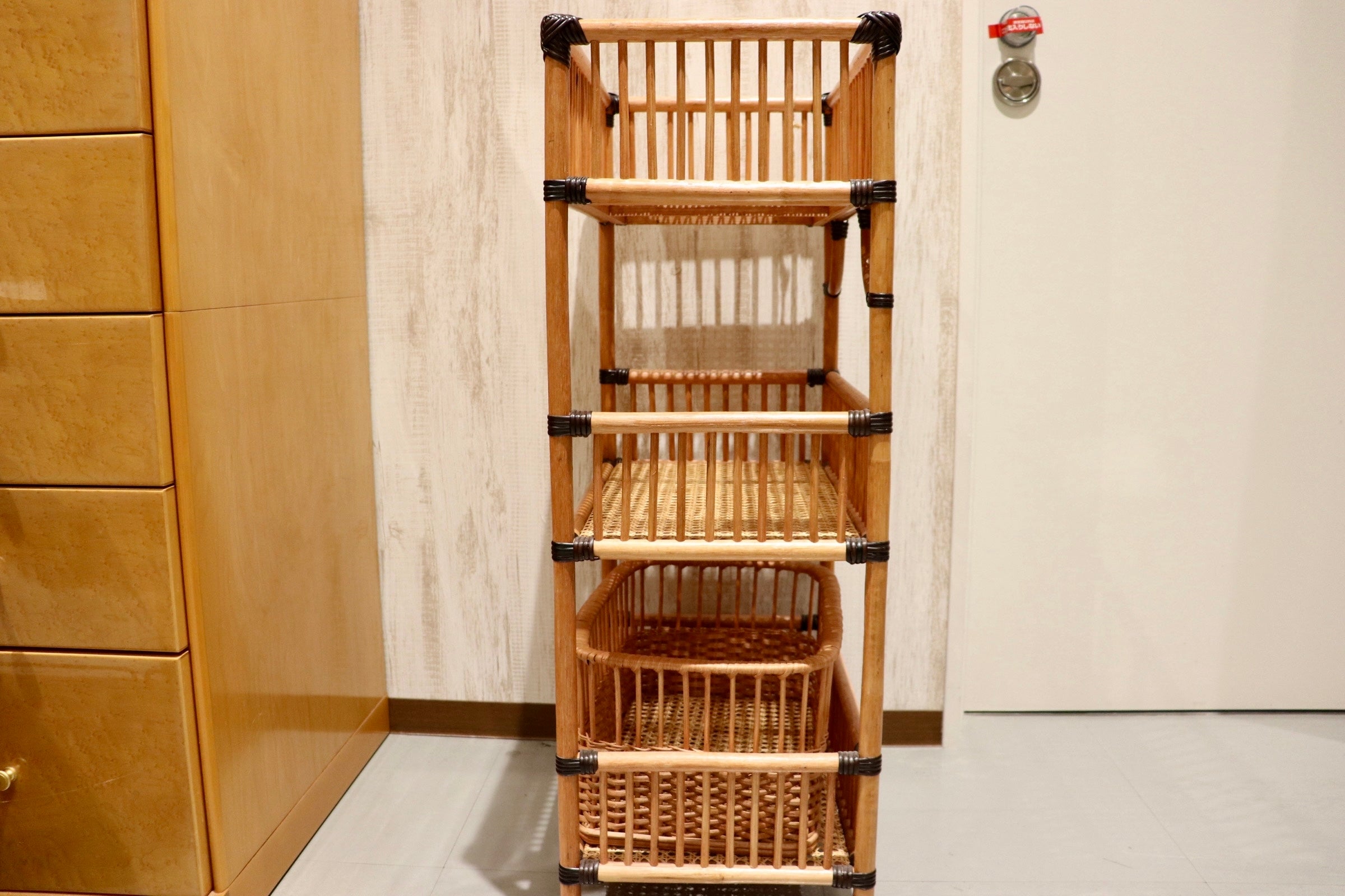 GMIS183A◯山形 ツルヤ商店 ラタン ランドリーラック 籐 籐カゴ 籐家具 収納家具