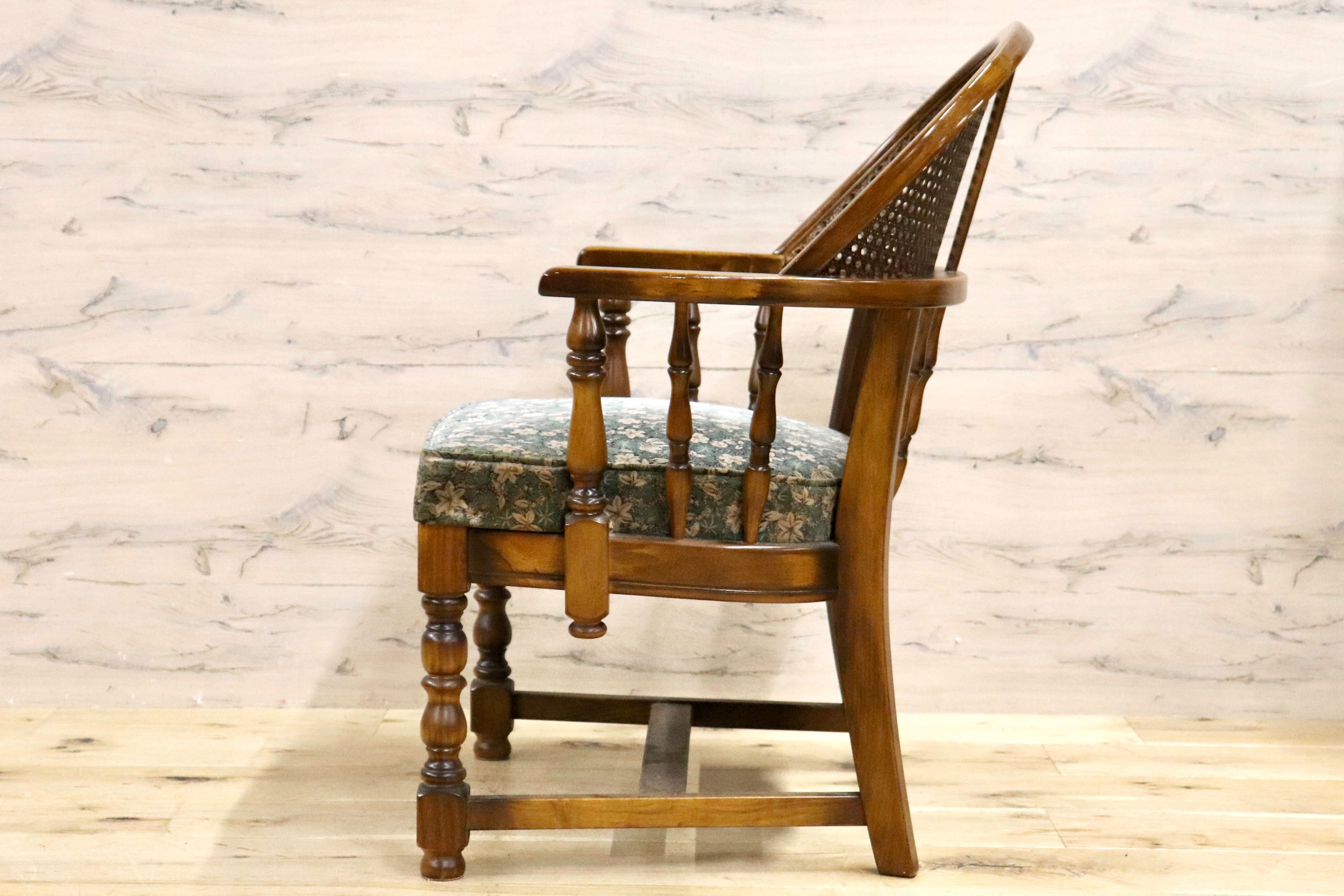 GMHK473A○karimoku / カリモク コロニアル アームチェア 椅子 ラウンジチェア シングルソファ ラタン 国産家具 レトロ ヴィンテージ