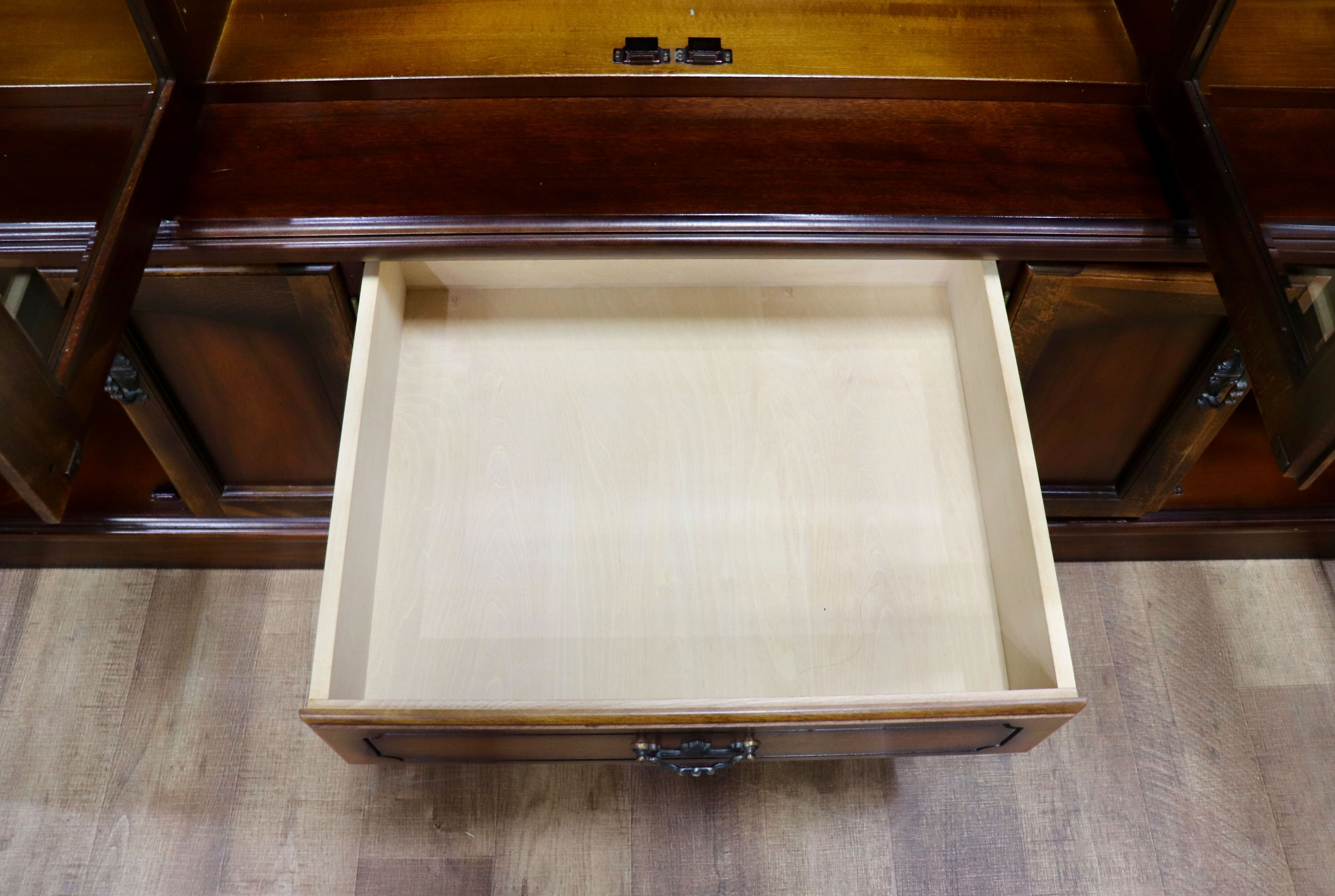 GMHH504○karimoku / カリモク コロニアル キャビネット 飾り棚 食器棚 キッチンボード リビング収納棚 書棚 水屋 カップボード 国産家具