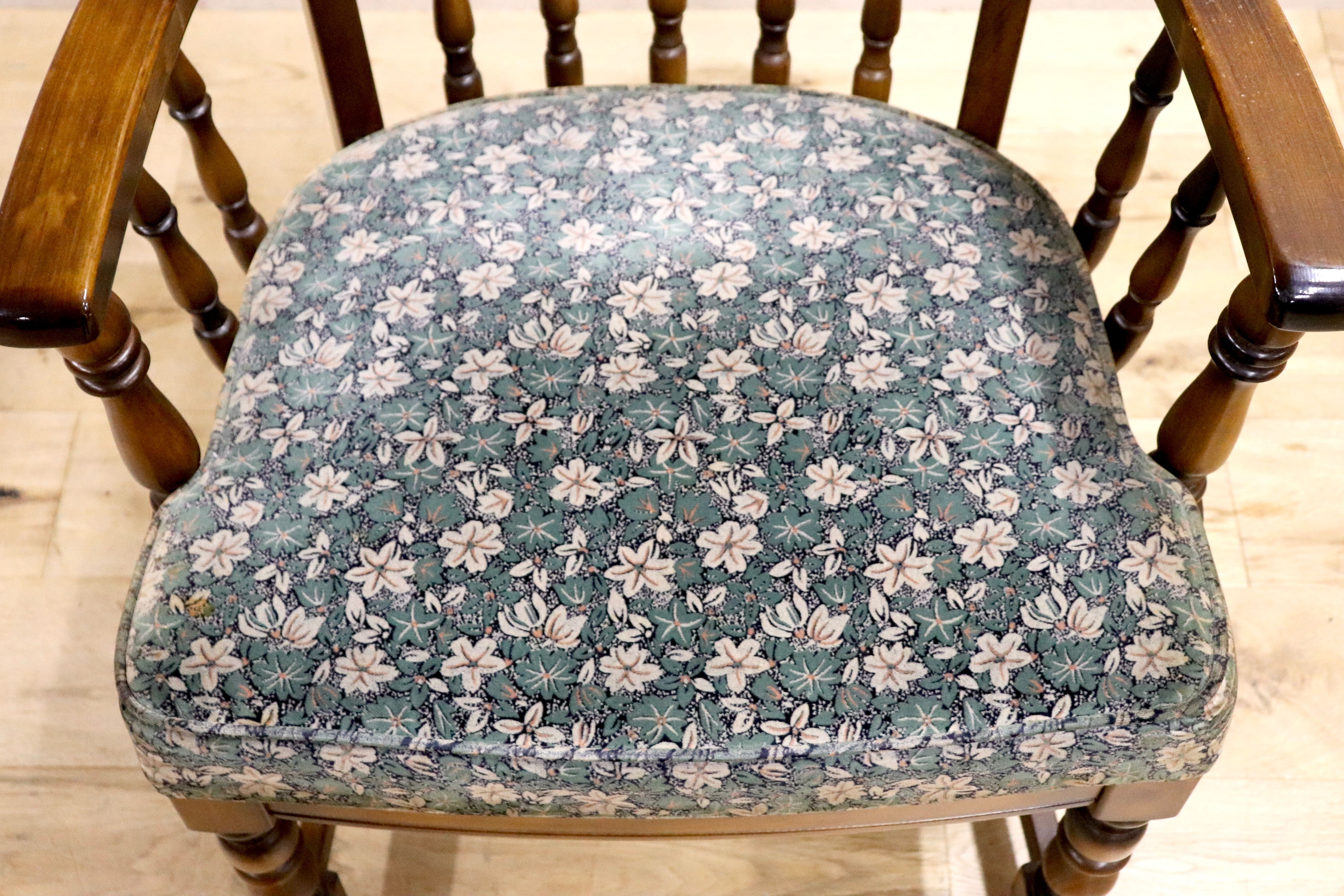 GMHK473A○karimoku / カリモク コロニアル アームチェア 椅子 ラウンジチェア シングルソファ ラタン 国産家具 レトロ ヴィンテージ