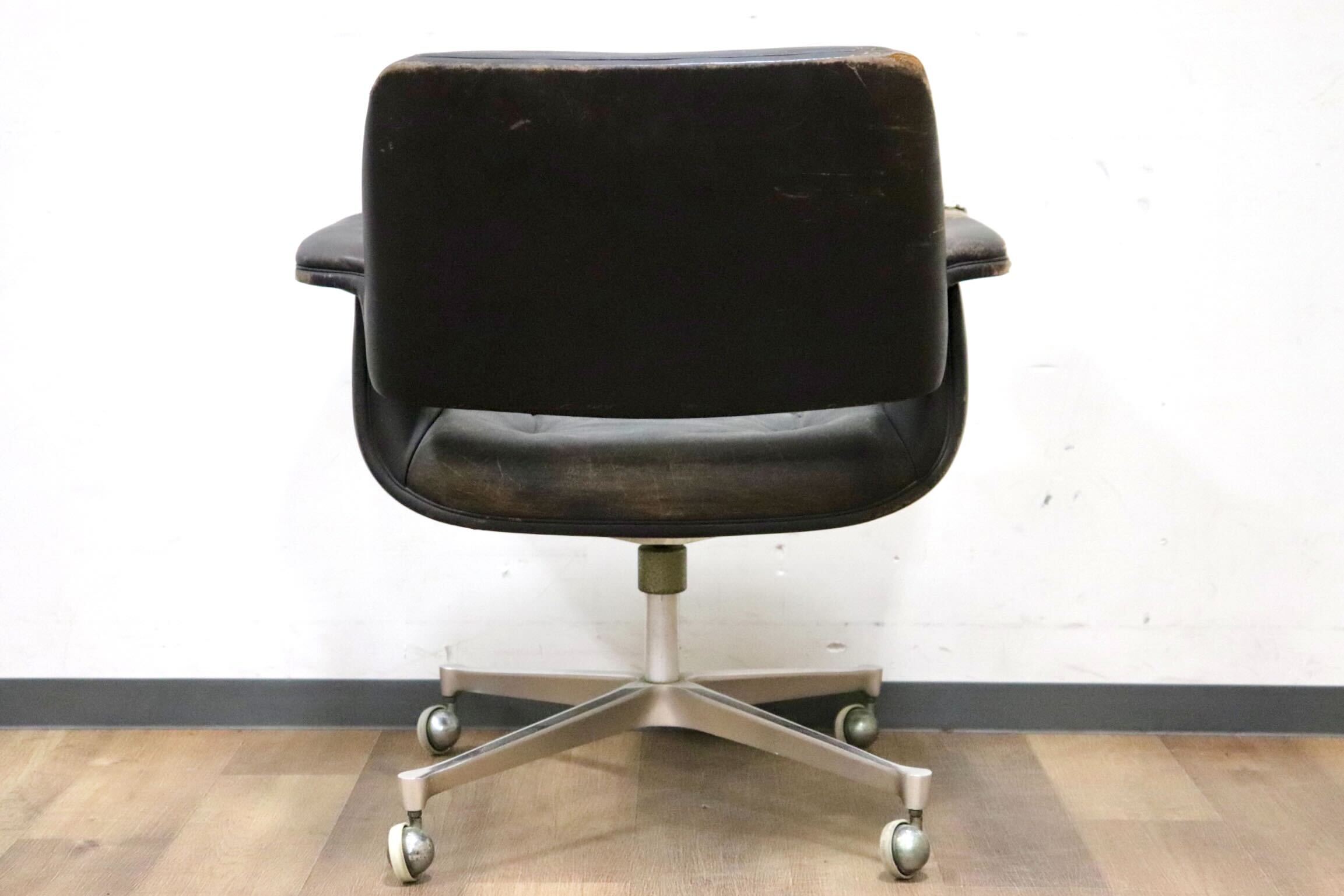 GMHS274○US ヴィンテージ デスクチェア ワークチェア 書斎椅子 回転チェア 本革 ブラック アンティーク 検)giroflex Knoll ポロック