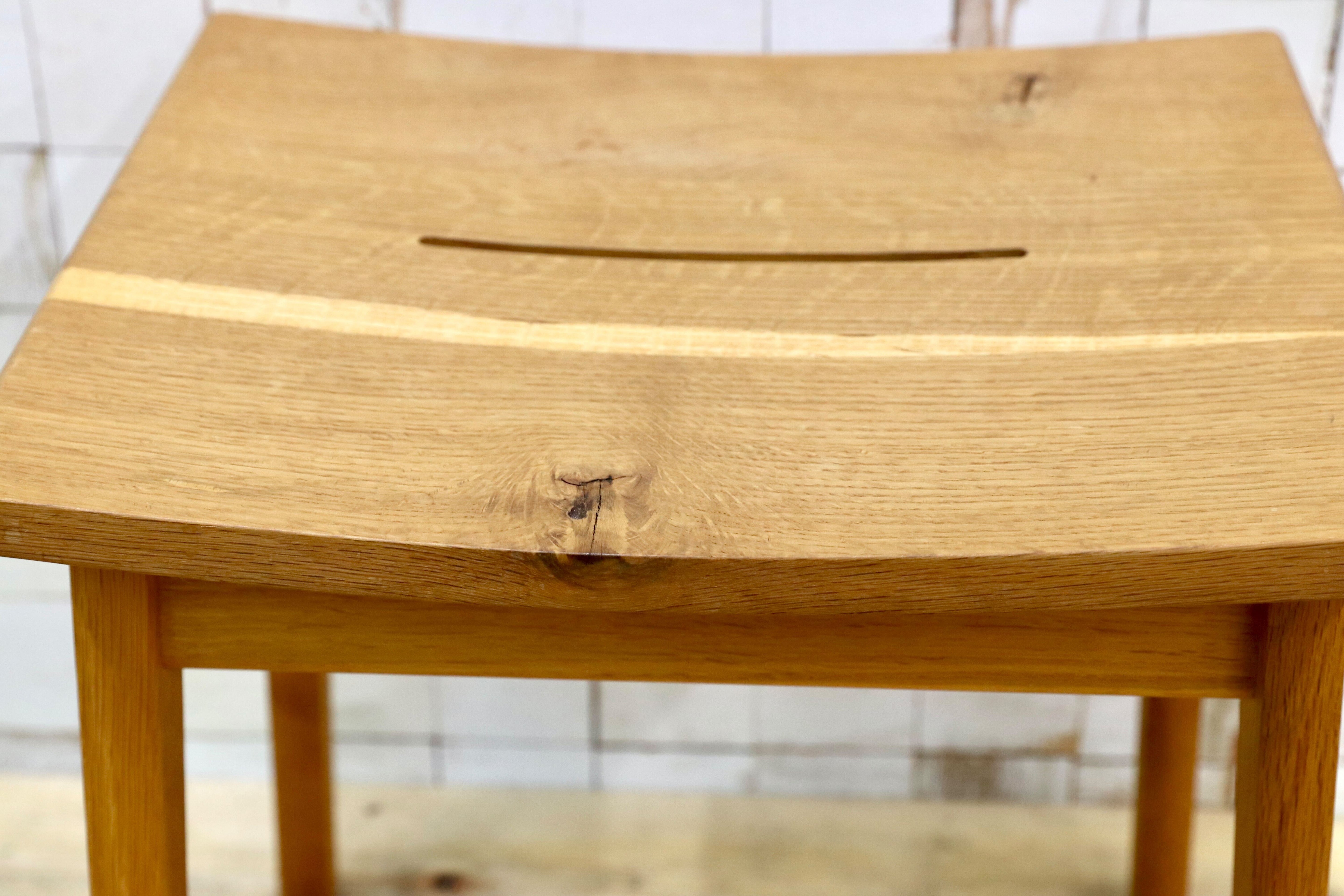 GMIK446C○飛騨産業 / HIDA キツツキ SN610 森のことば スツール 腰掛け オーク材 飛騨家具 定価4.18万 展示品