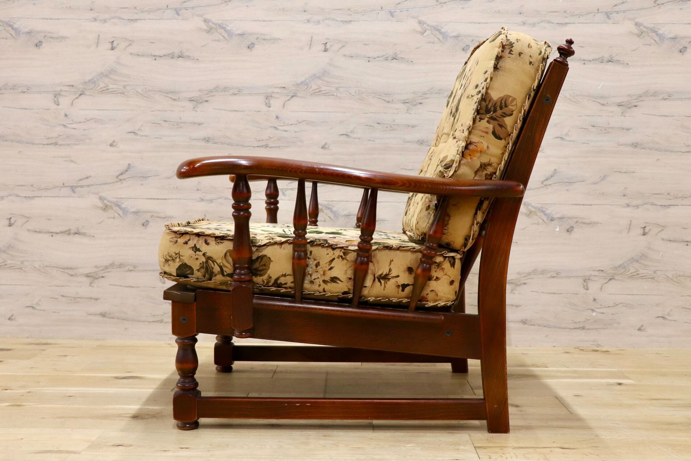GMIH480A○karimoku / カリモク オールドカリモク コロニアル アームチェア 肘掛け椅子 ラウンジチェア ファブリック 花柄 ヴィンテージ