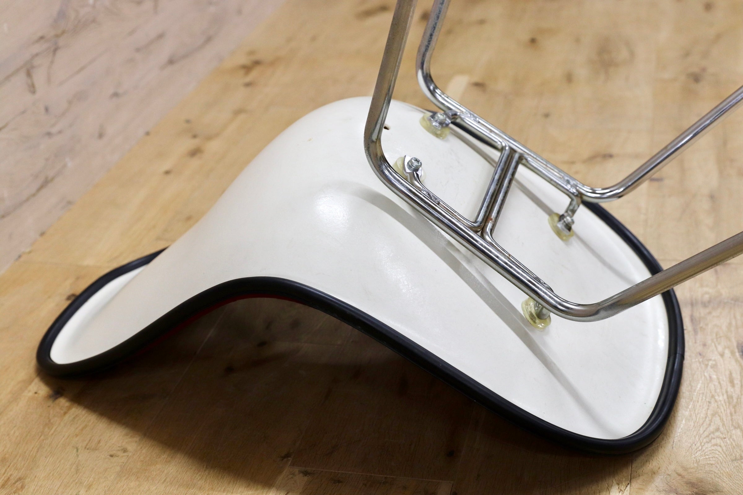 GMJH225C○Herman Miller / ハーマンミラー Eames Side Shell Chair Charles & Ray Eames イームズ サイドシェルチェア ヴィンテージ