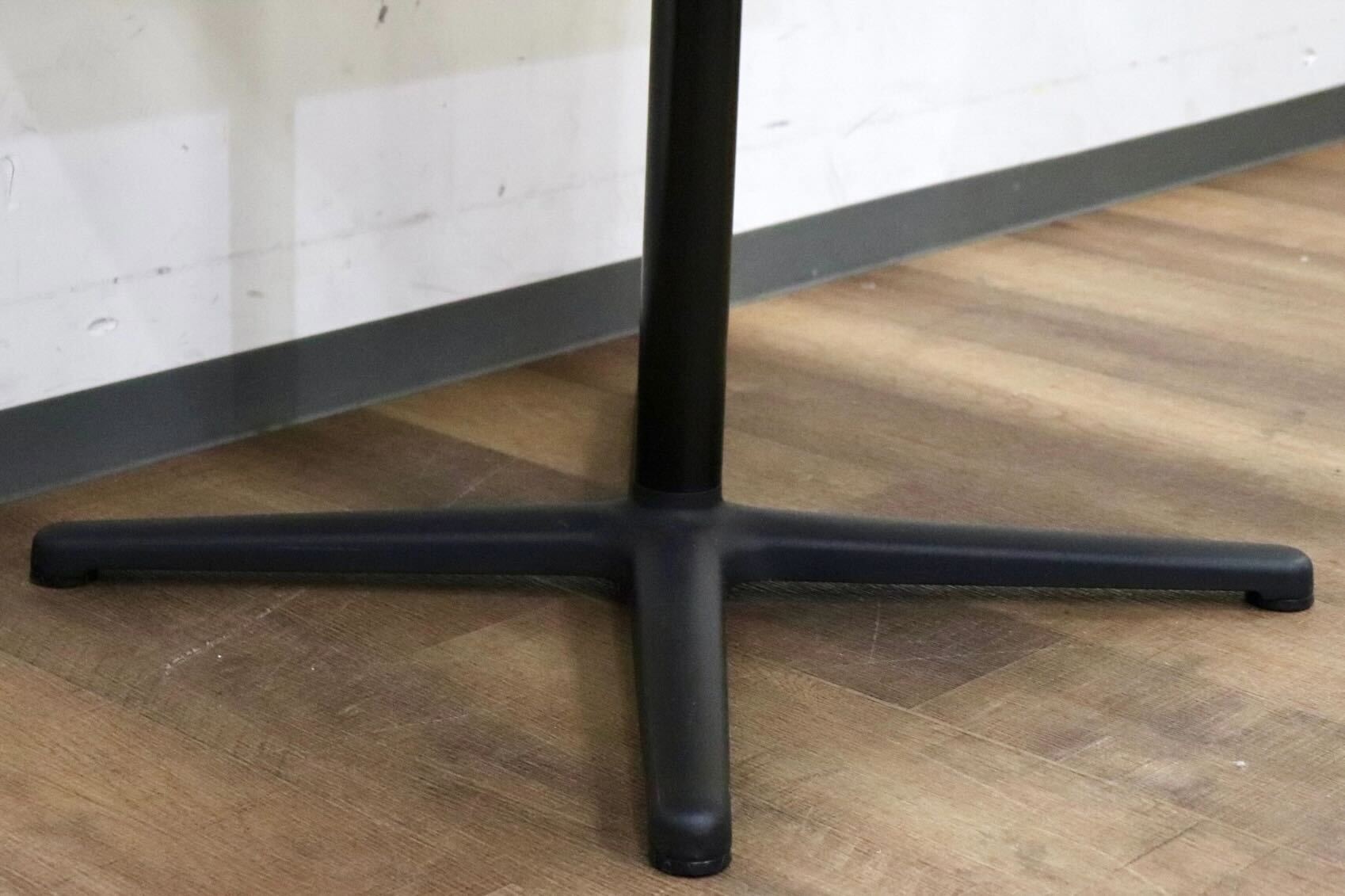 GMHN298A○LEGNATEC / レグナテック ダイニングテーブル カフェテーブル 店舗什器 カフェ ウォールナット 北欧スタイル インダストリアル