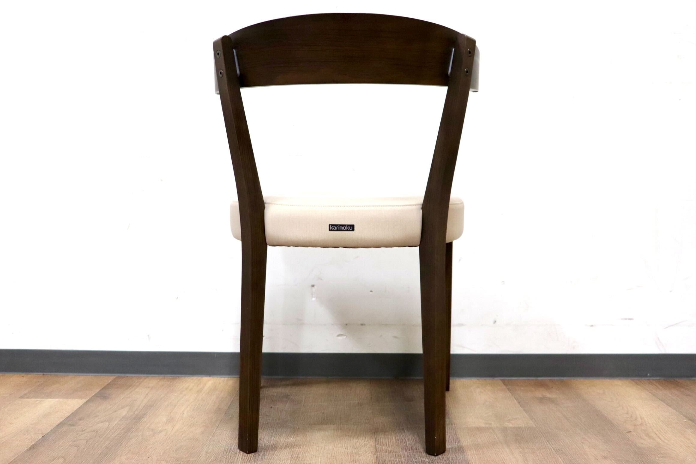 GMHN230A○karimoku / カリモク ダイニングチェア セミアームチェア 食卓椅子 椅子 ラバトリー材 合皮 マニエラ 国産家具 定価4.5万 展示品