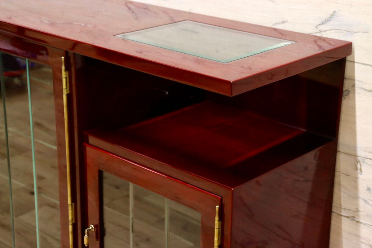 GMJS289◯北谷家具 / KIT FURNITURE サイドボード キャビネット 飾り棚 キュリオケース 仔山羊革張り ヴィンテージ 皇室御用達 最高級