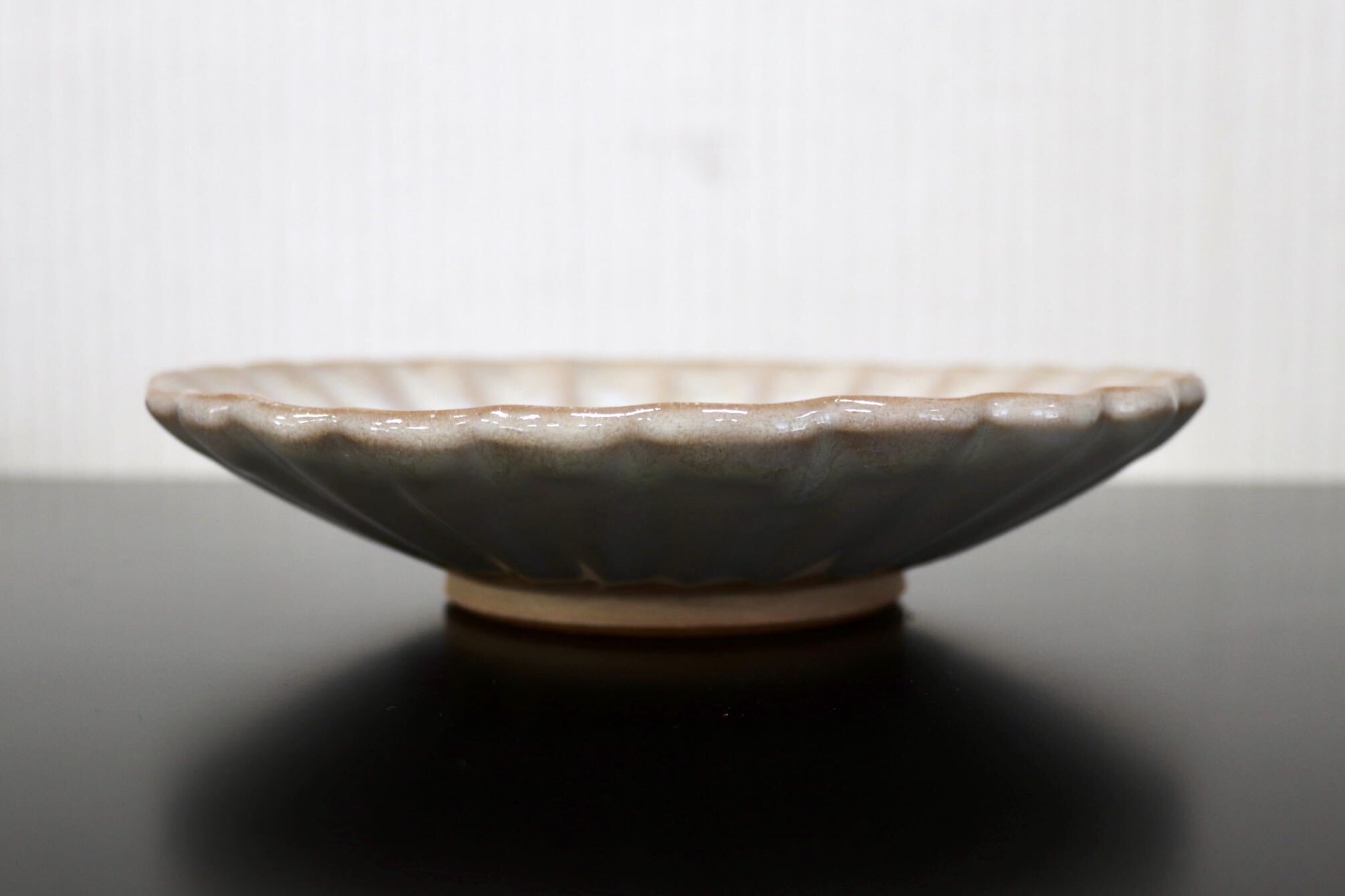 GMJO109B○千代市陶房 清水万佐年 丹波焼 灰釉輪花皿M 伝統工芸 丹波立杭焼 丹波篠山