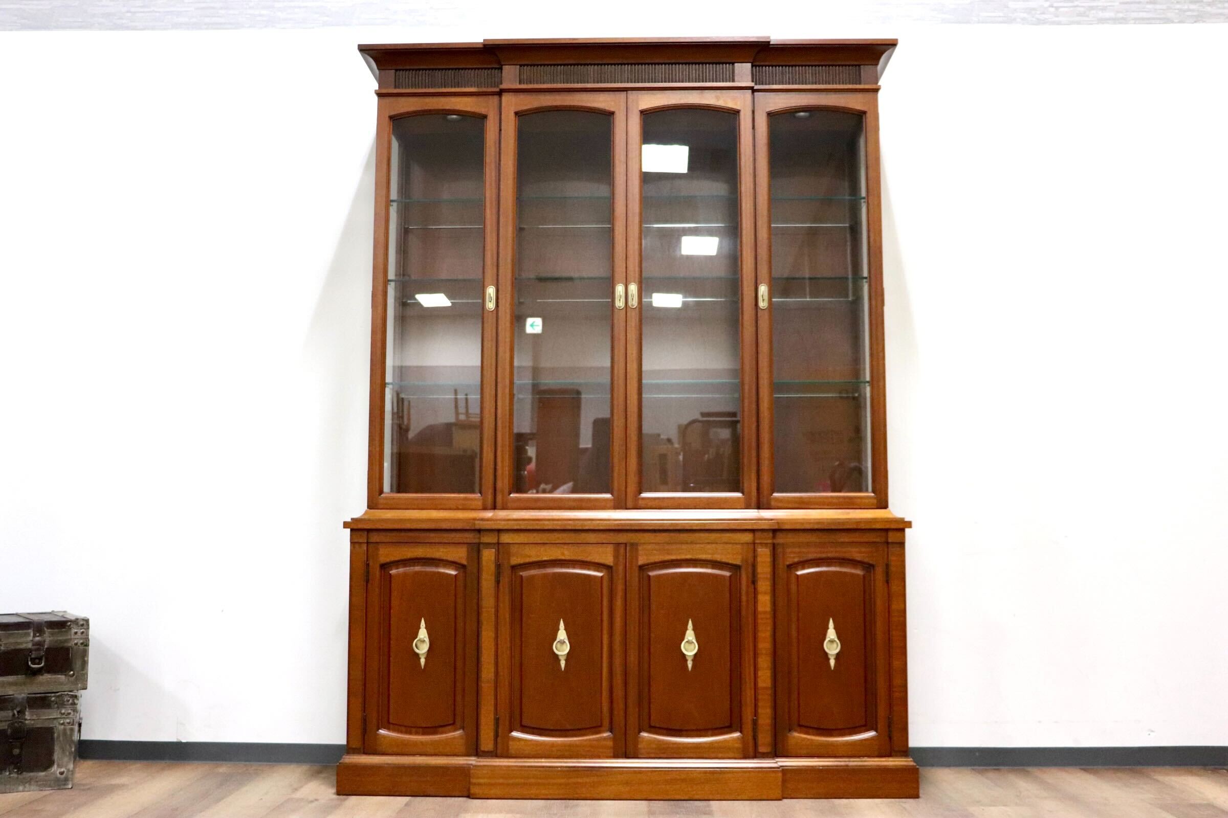 GMHS282○DREXEL HERITAGE / ドレクセルヘリテイジ Triune トライユン 飾り棚 キュリオケース キャビネット 照明付き 約110万