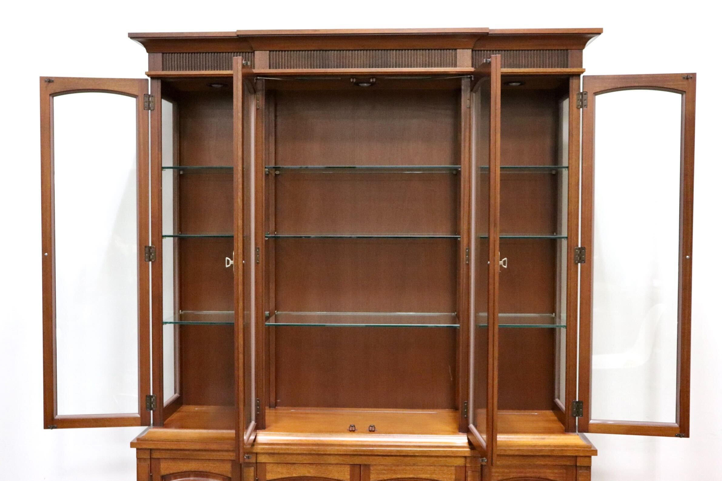 GMHS282○DREXEL HERITAGE / ドレクセルヘリテイジ Triune トライユン 飾り棚 キュリオケース キャビネット 照明付き 約110万