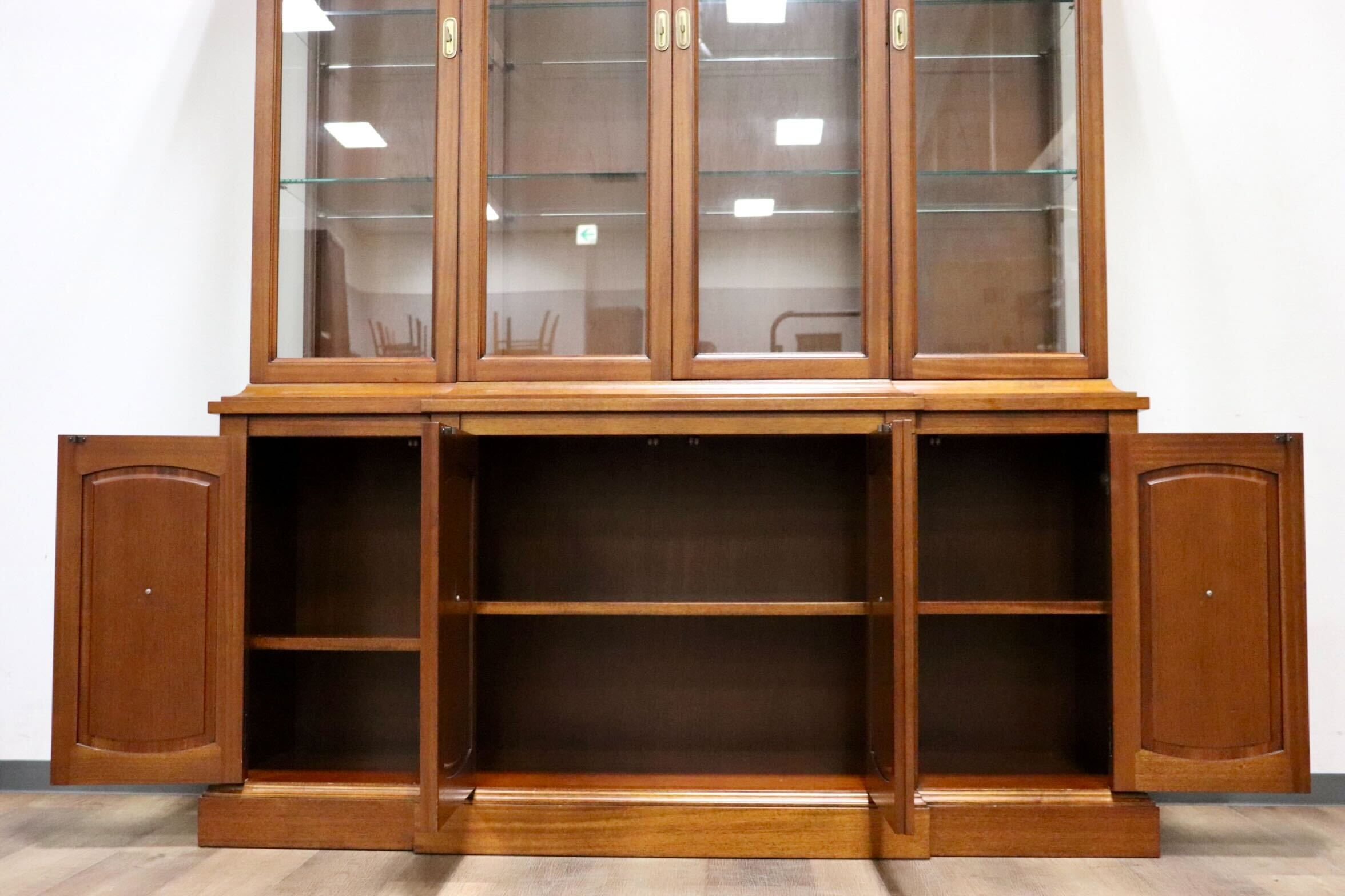 GMHS282○DREXEL HERITAGE / ドレクセルヘリテイジ Triune トライユン 飾り棚 キュリオケース キャビネット 照明付き 約110万