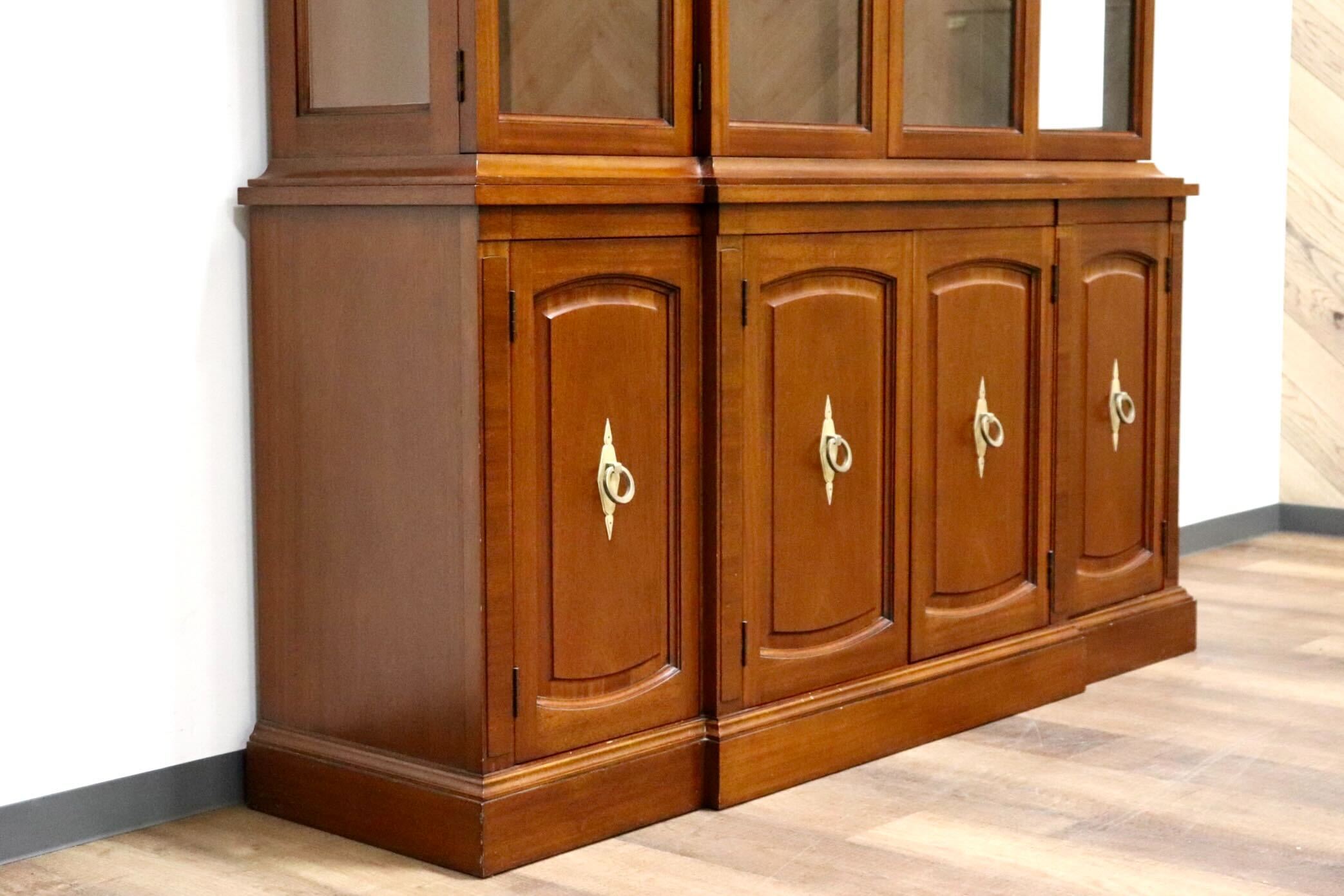 GMHS282○DREXEL HERITAGE / ドレクセルヘリテイジ Triune トライユン 飾り棚 キュリオケース キャビネット 照明付き 約110万