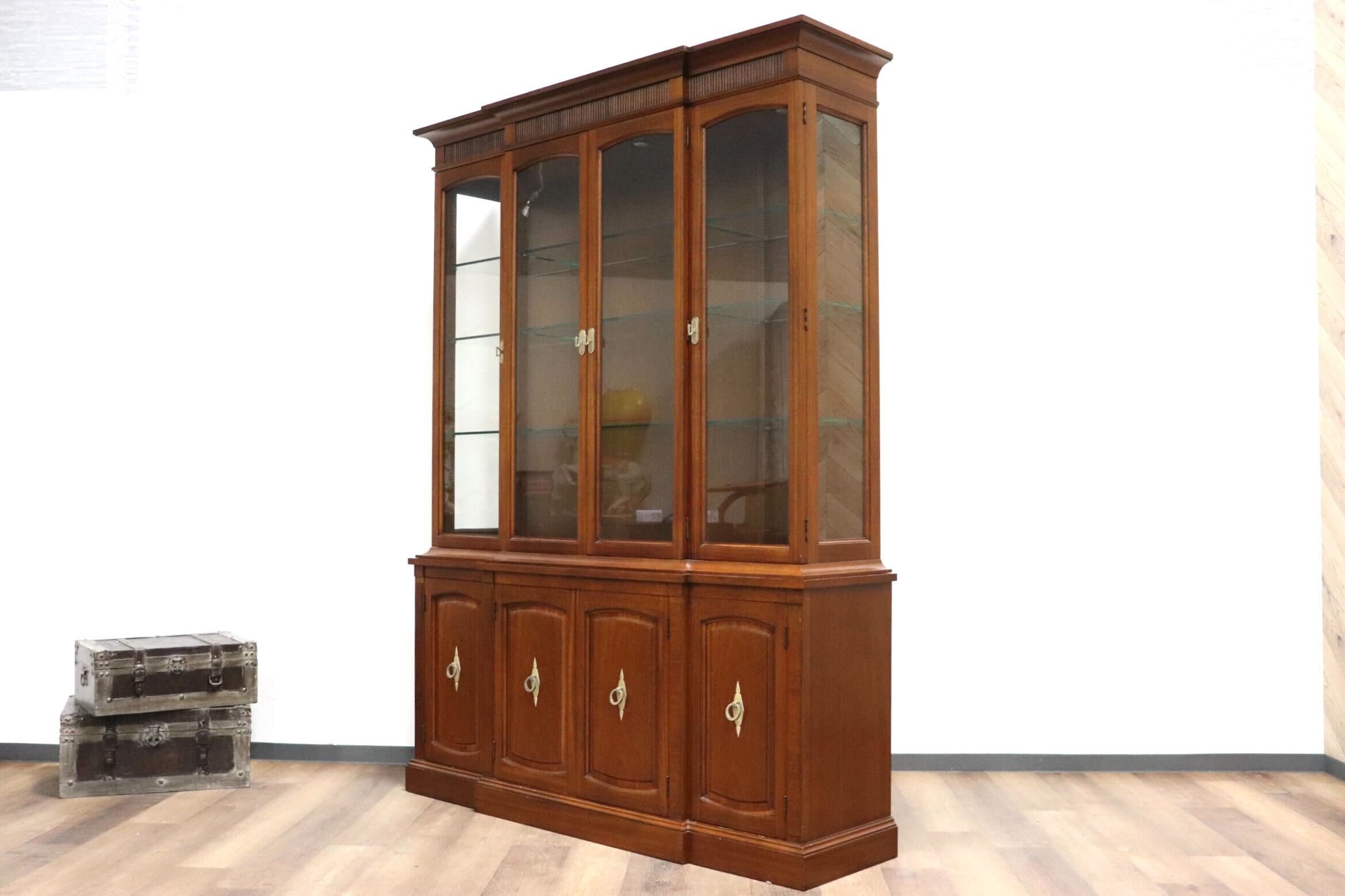 GMHS282○DREXEL HERITAGE / ドレクセルヘリテイジ Triune トライユン 飾り棚 キュリオケース キャビネット 照明付き 約110万