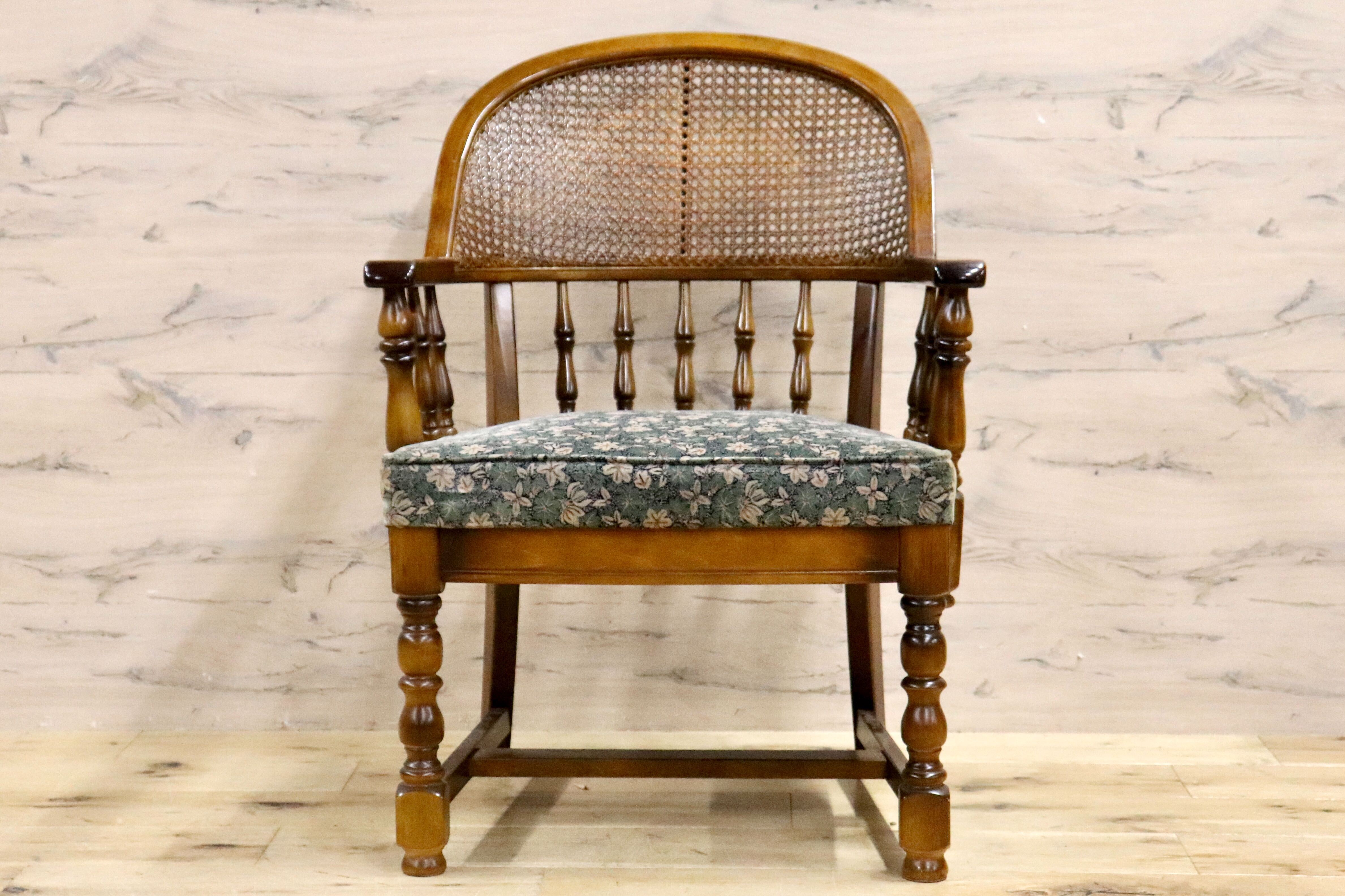 GMHK473F○karimoku / カリモク コロニアル アームチェア 椅子 ラウンジチェア シングルソファ ラタン 国産家具 レトロ ヴィンテージ