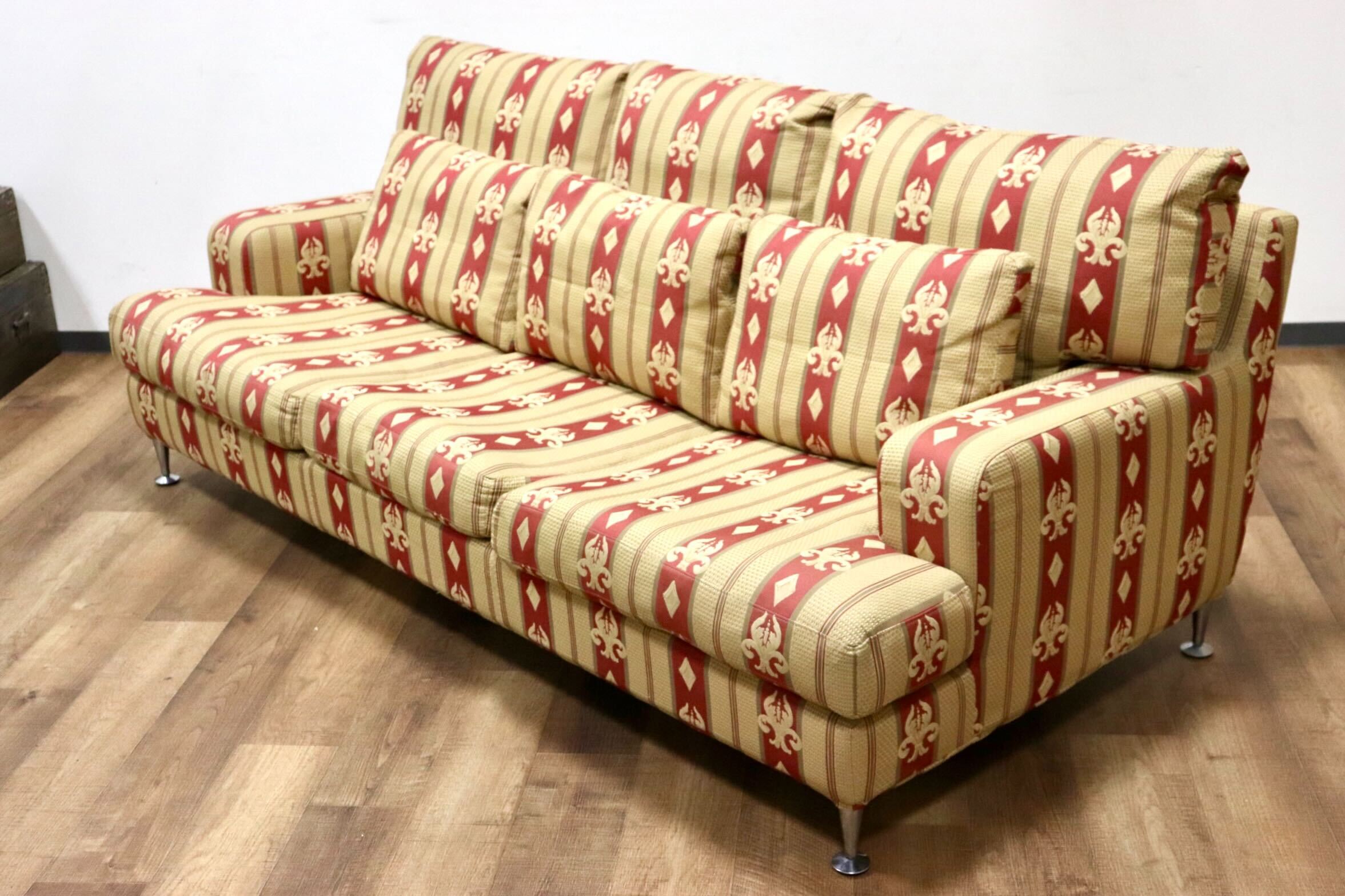 GMHN22○domani / ドマーニ 3人掛けソファ トリプルソファ 長椅子 ファブリック カリモク最高峰 エレガント クラシック ヴィンテージ