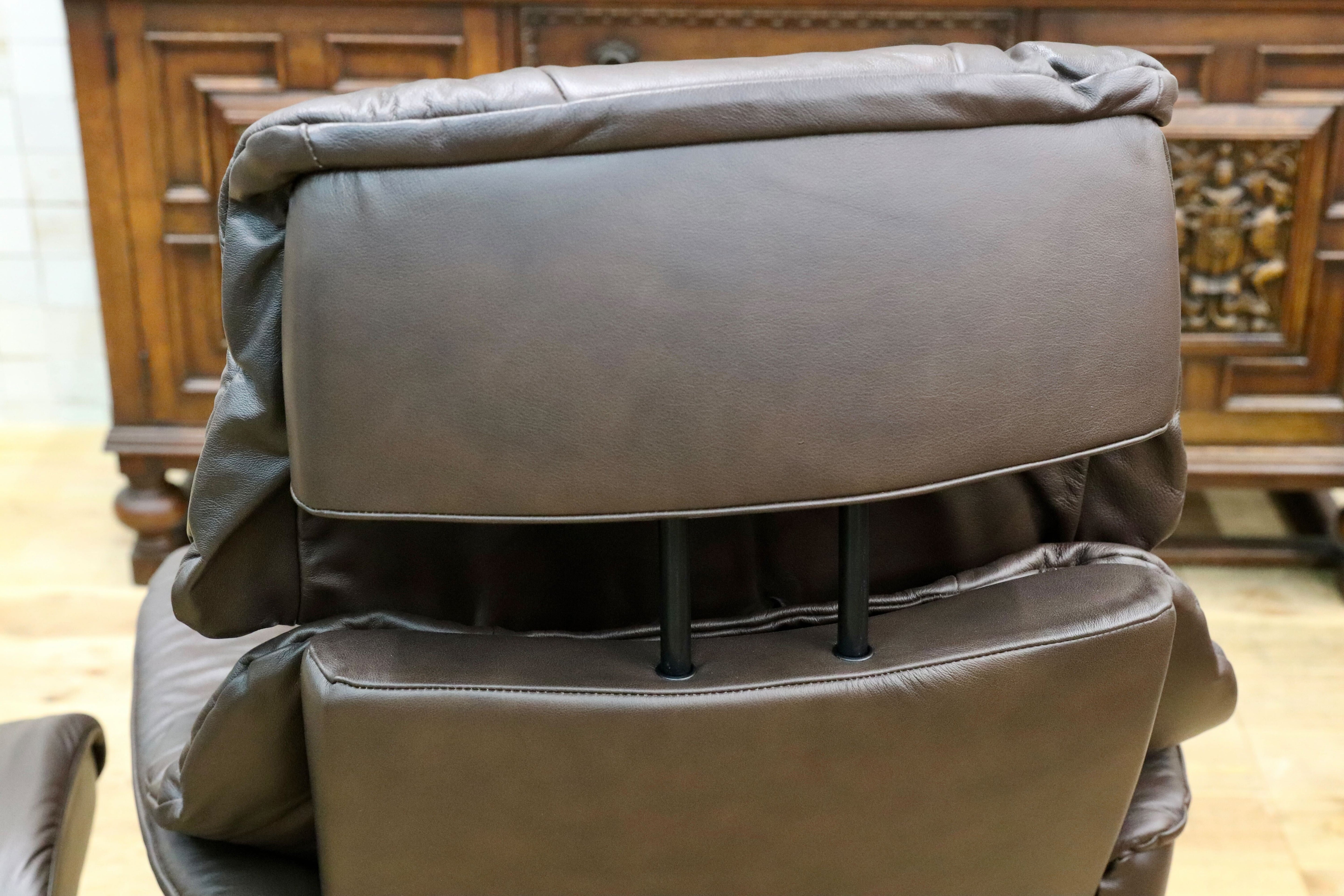 GMIK419B○EKORNES / エコーネス Reno レノ ストレスレスチェア Mサイズ パーソナルチェア オットマン付き 北欧 ノルウェー 定価約45万