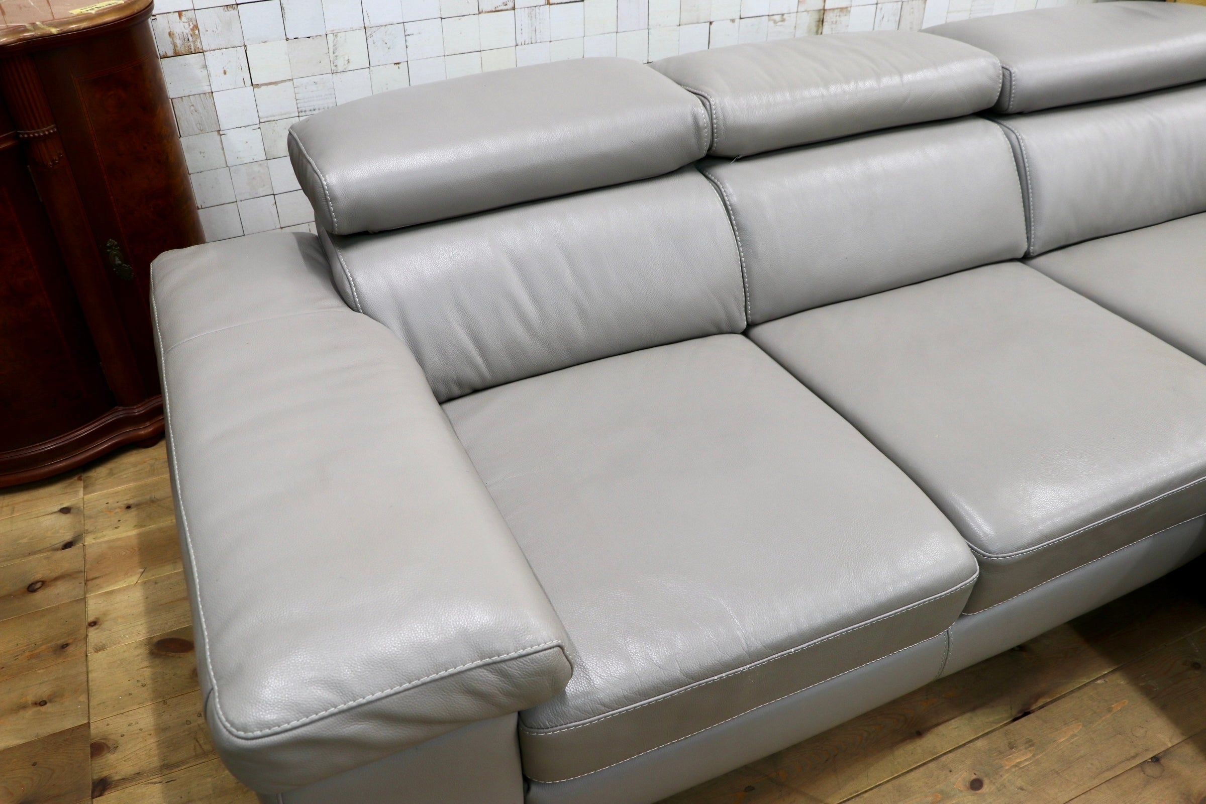 GMJK195○Leather World / レザーワールド カウチソファ 本革 グレー 3人掛け ヘッドレスト可動 L字ソファ モダン