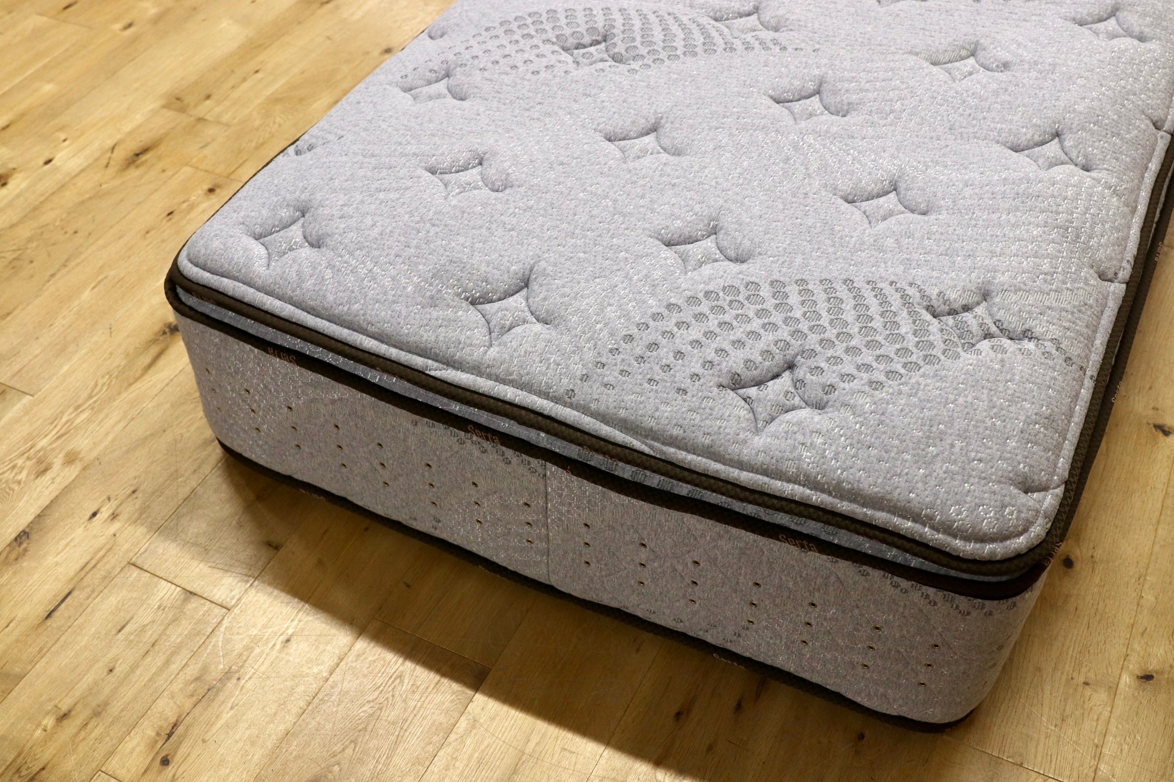 GMJH232○Serta / サータ ライトブリーズ72 PS7.7 ピローソフト パーソナルシングル ポケットコイル マットレス 定価約28万円 展示品