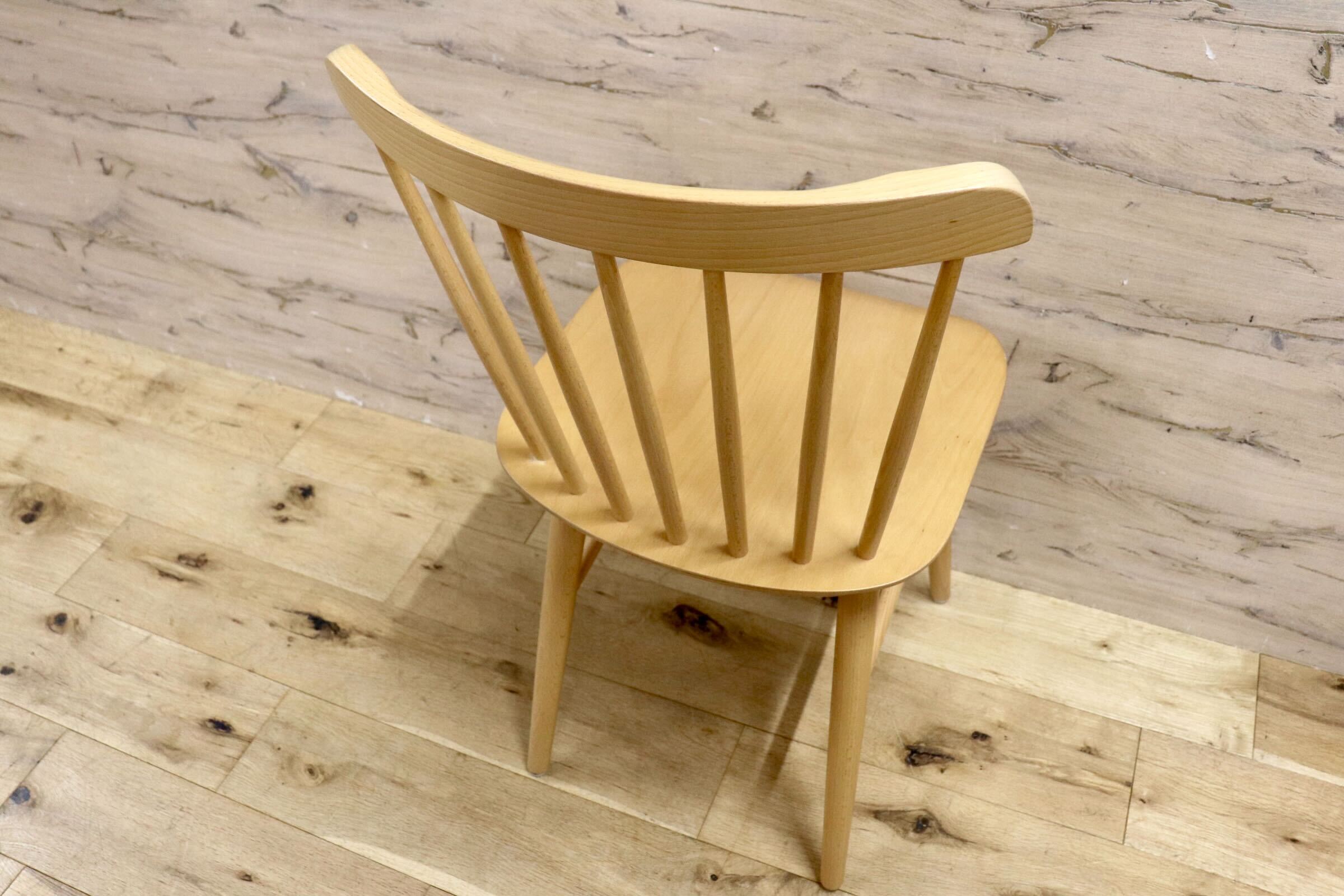 GMIK653○TON / トン アイロニカチェア チェコ製 ダイニングチェア ビーチ材 椅子 天然木 ナチュラル モダン カフェ 定価約2.7万