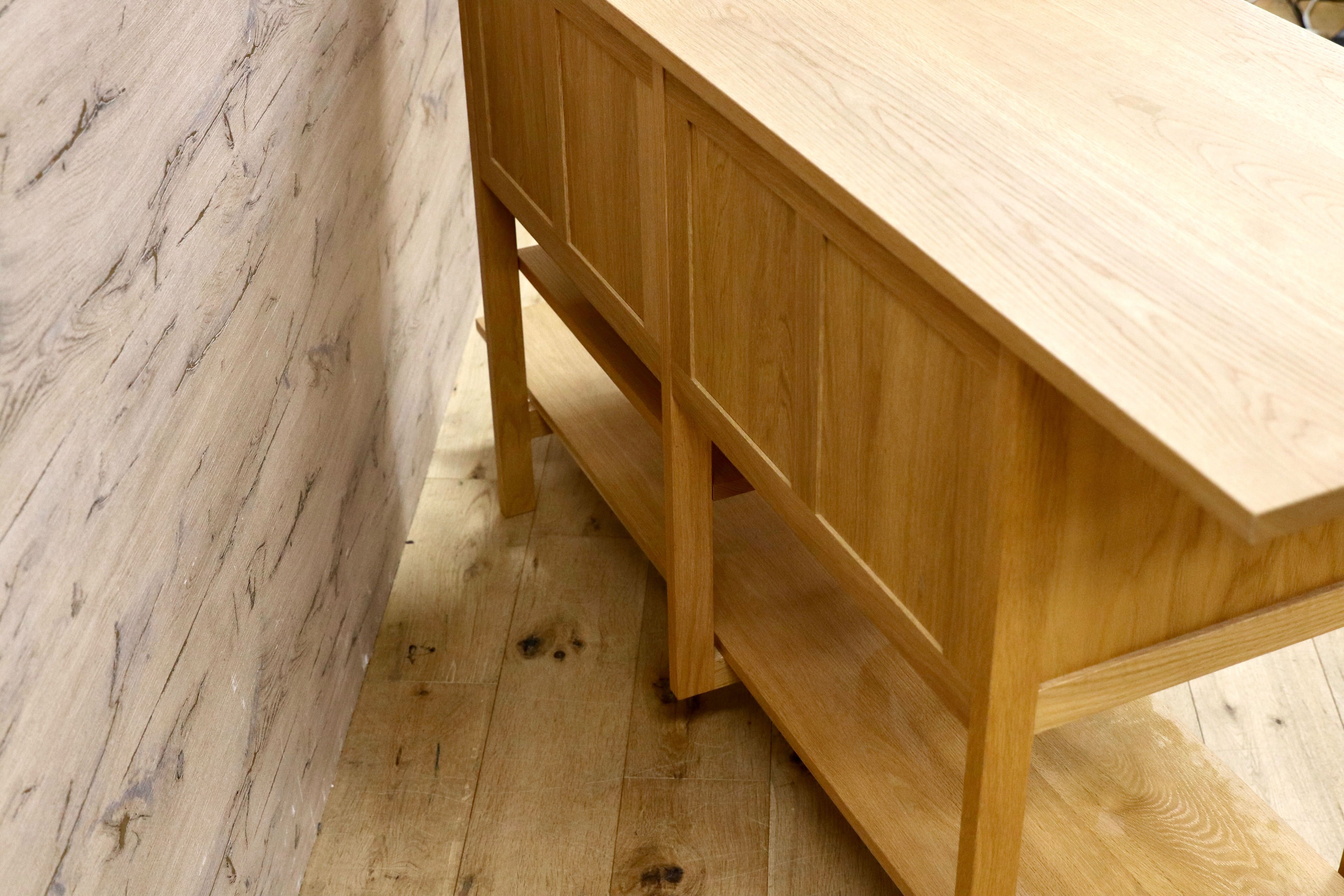 GMHK767○山室家具 LINEA リネア サイドボード リビングボード 楢無垢材 北欧スタイル シェルフ ラック 棚 モデルルーム展示品