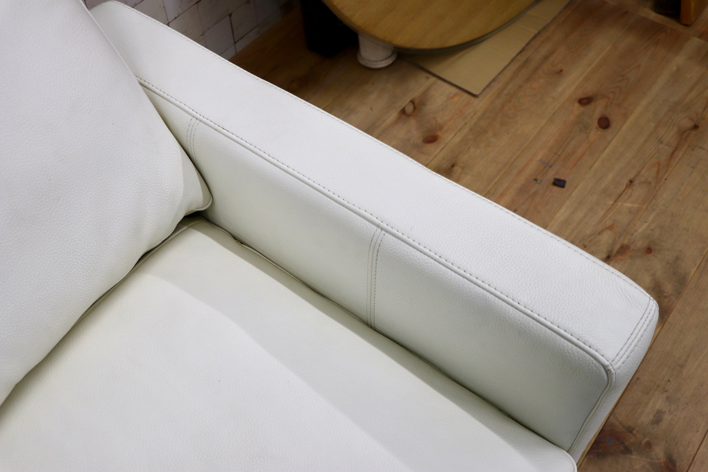 GMJK236○BoConcept / ボーコンセプト Carlton シングルソファ レザー ラウンジチェア 1人掛けソファ ホワイト 本革 定価約40万