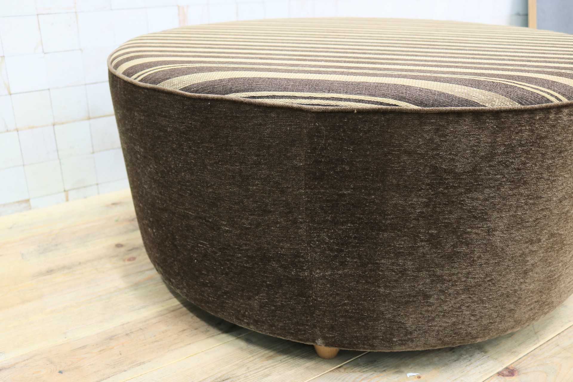 GMIK707○ラウンドスツール 腰掛け 椅子 ファブリック ストライプ ブラウン 北欧スタイル 展示品