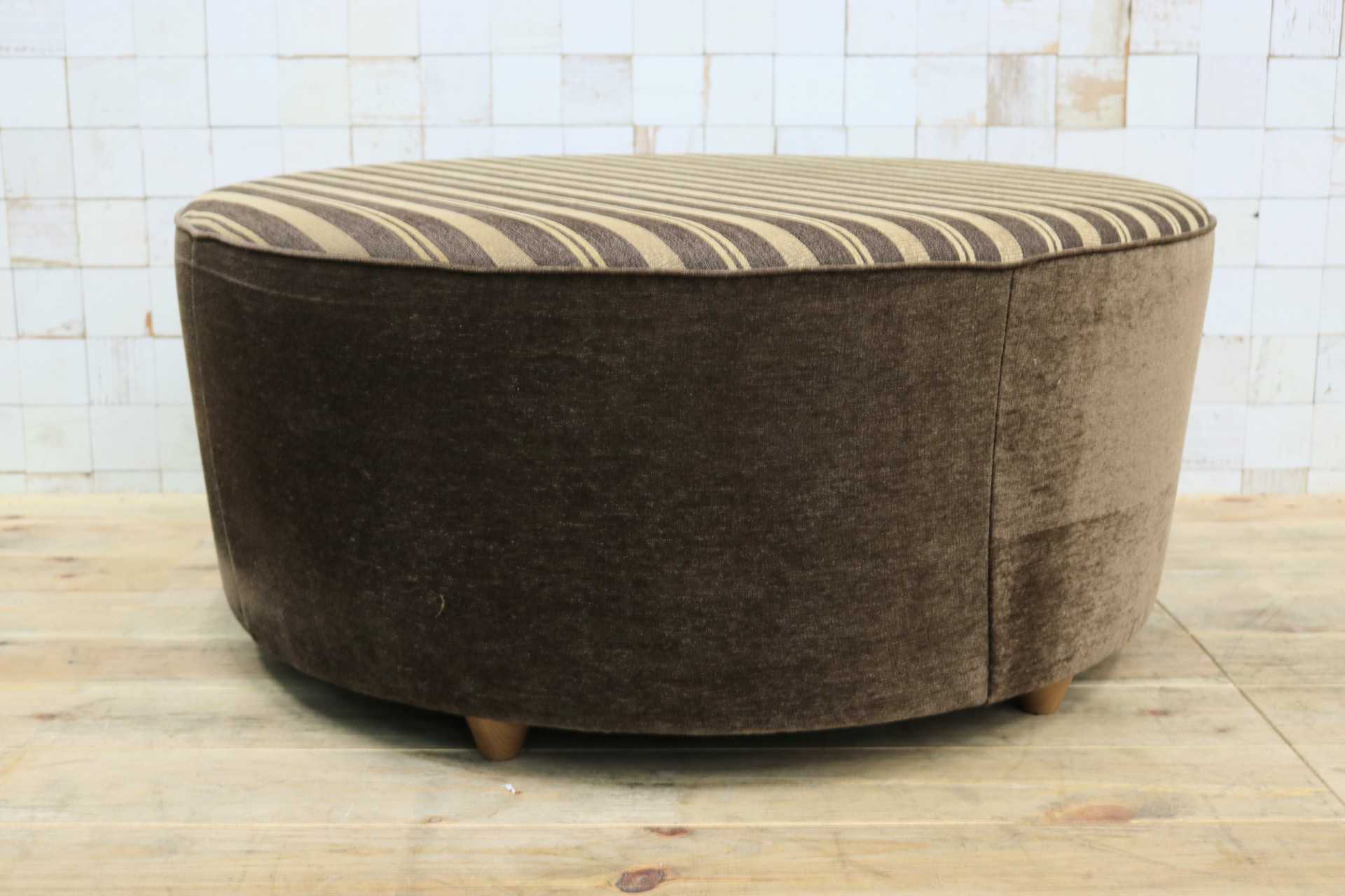 GMIK707○ラウンドスツール 腰掛け 椅子 ファブリック ストライプ ブラウン 北欧スタイル 展示品