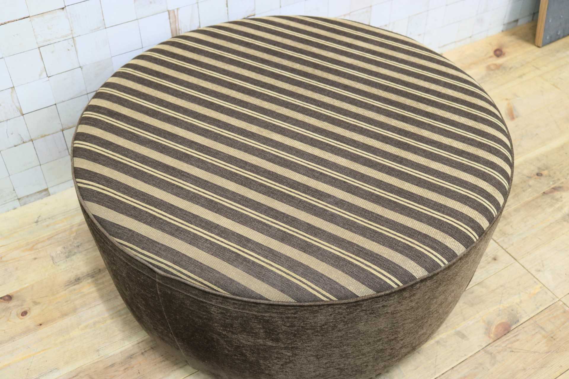 GMIK707○ラウンドスツール 腰掛け 椅子 ファブリック ストライプ ブラウン 北欧スタイル 展示品
