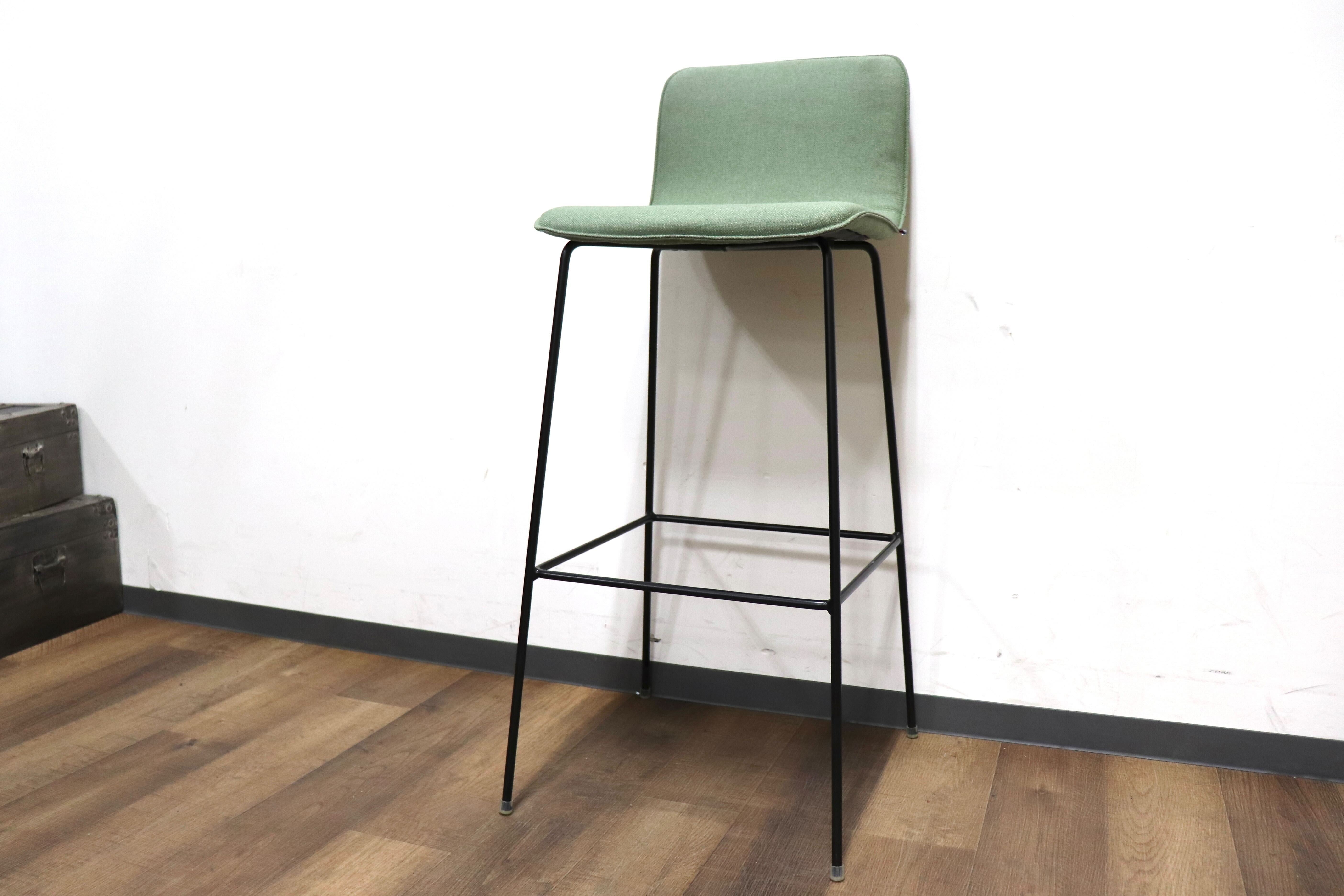 GMHK197A○FURSYS / ファシス BARSTOOL PLUS カウンターチェア ハイチェア 椅子 インダストリアル ファブリック 定価約3.6万 展示品