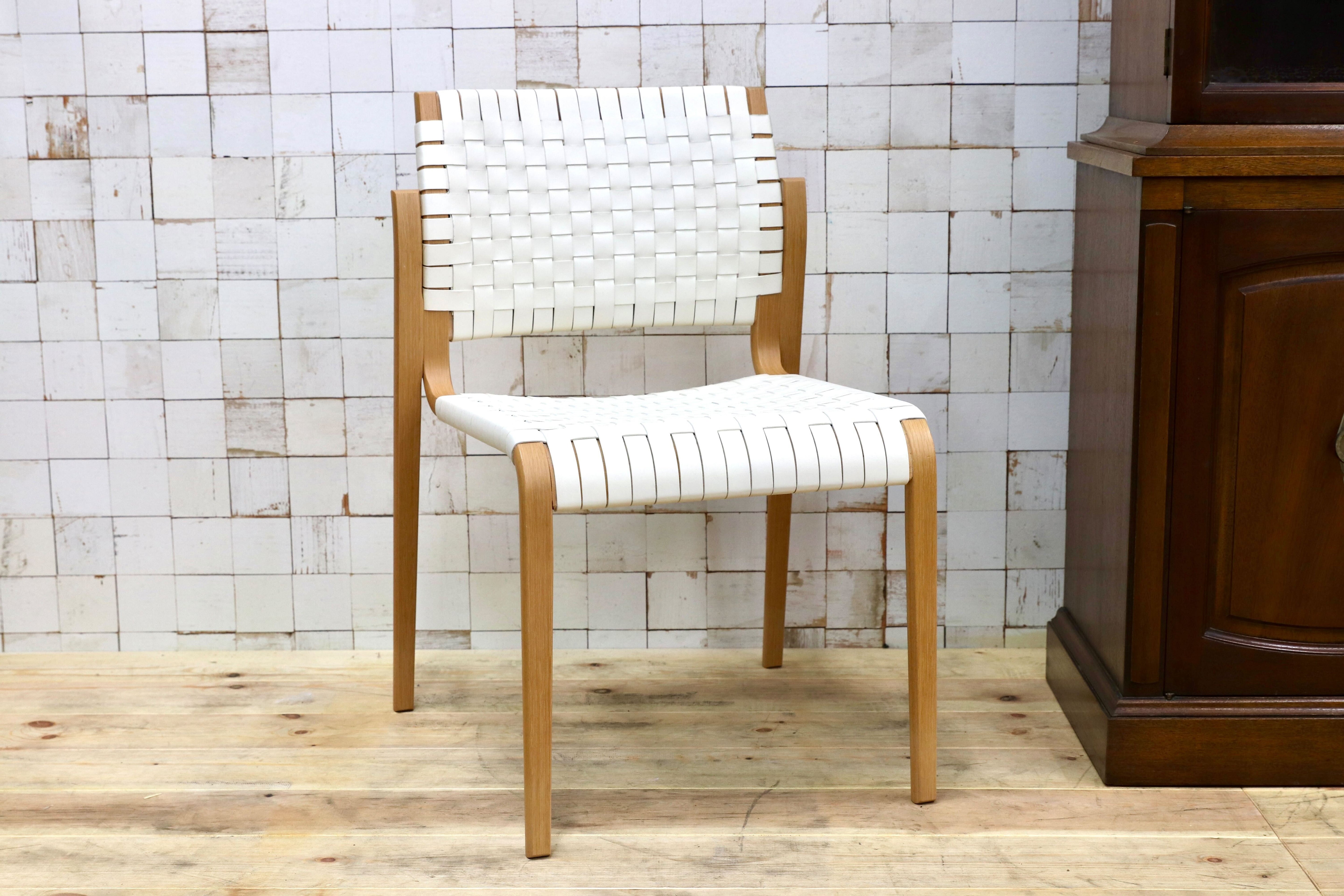 GMHH484A○arflex / アルフレックス NTチェア ダイニングチェア 椅子 レザー ホワイト オーク材 イタリアモダン 川上元美 約18万