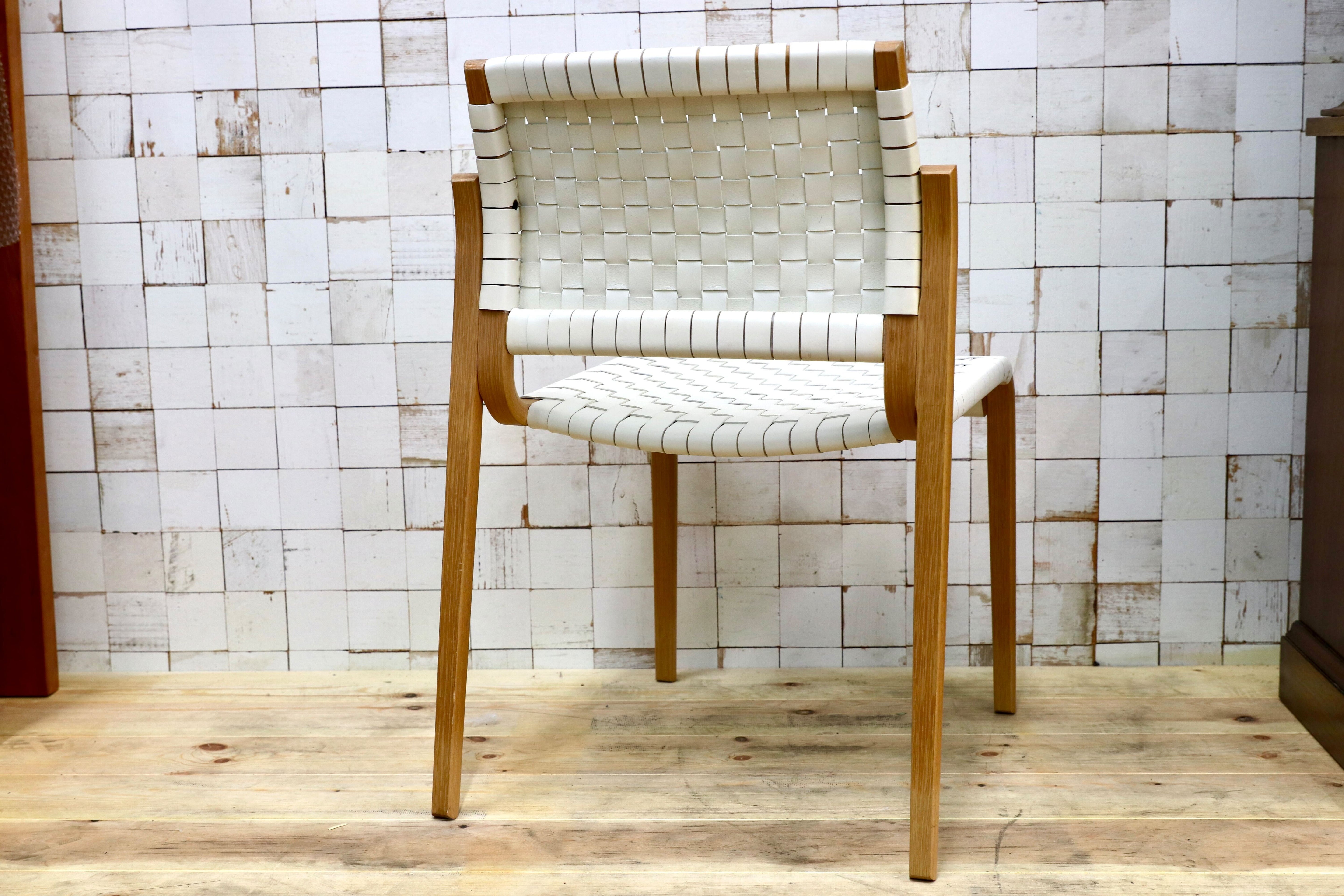 GMHH484A○arflex / アルフレックス NTチェア ダイニングチェア 椅子 レザー ホワイト オーク材 イタリアモダン 川上元美 約18万