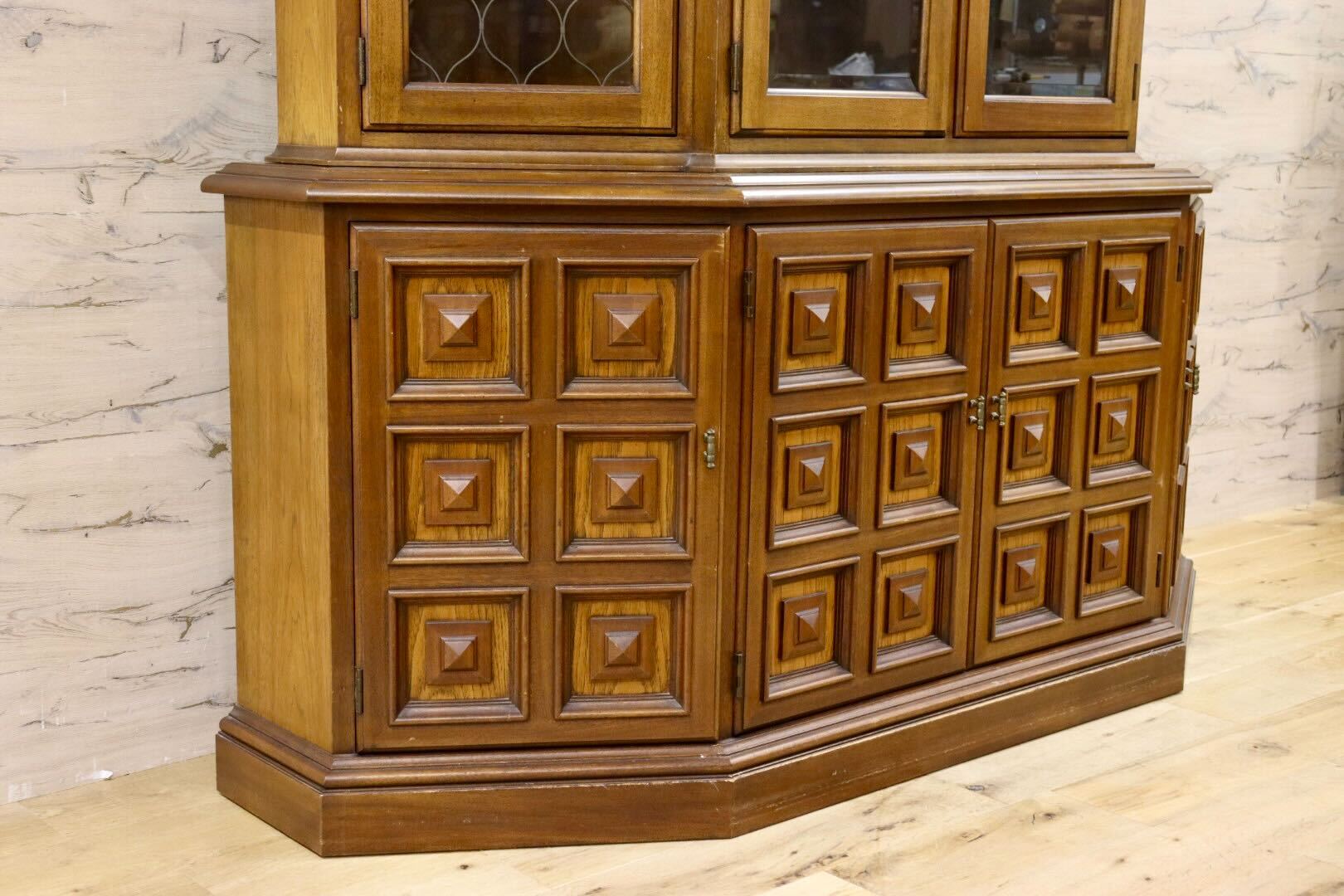 GMHK792○DREXEL HERITAGE / ドレクセルヘリテイジ Esperanto エスペラント ガラスキャビネット 飾り棚 クラシック 定価約210万