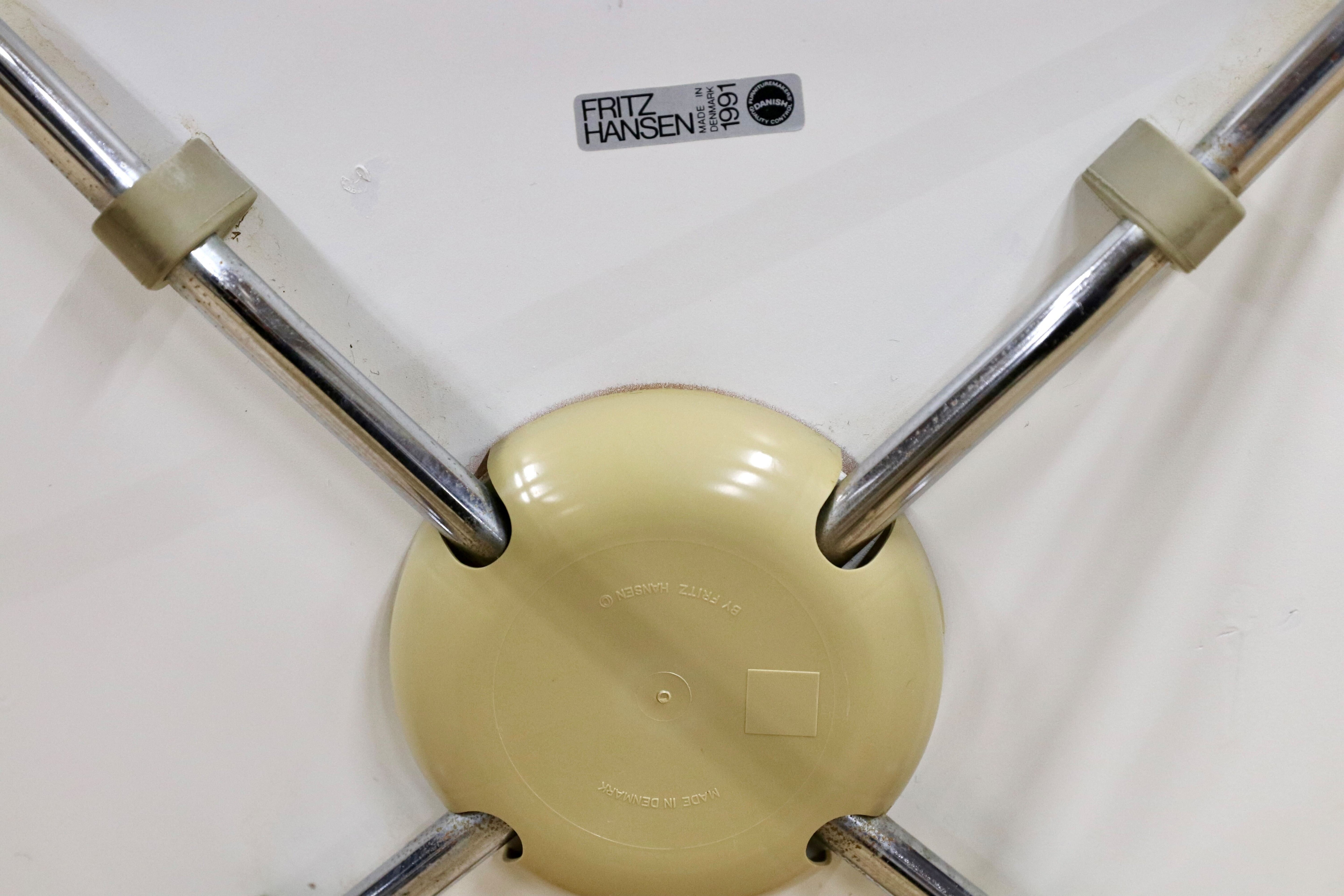 GMGK513D○FRITZ HANSEN / フリッツハンセン セブンチェア ホワイト スタッキングチェア 北欧家具 名作 91年 ヴィンテージ