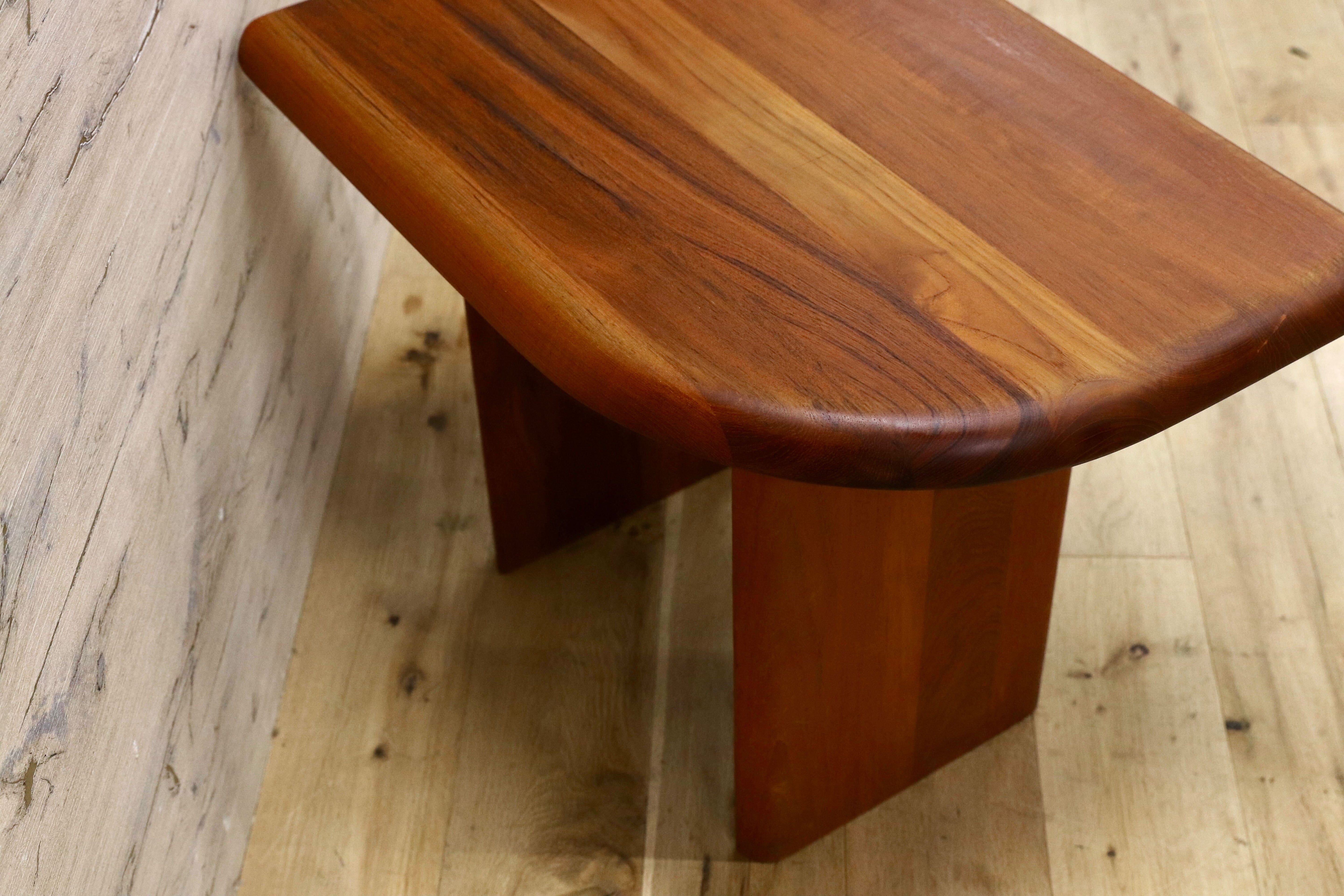 GMHK788A○北欧家具 北欧ヴィンテージ サイドテーブル コーヒーテーブル チーク無垢材 飾り台 花台 デンマーク製 検)デューロン