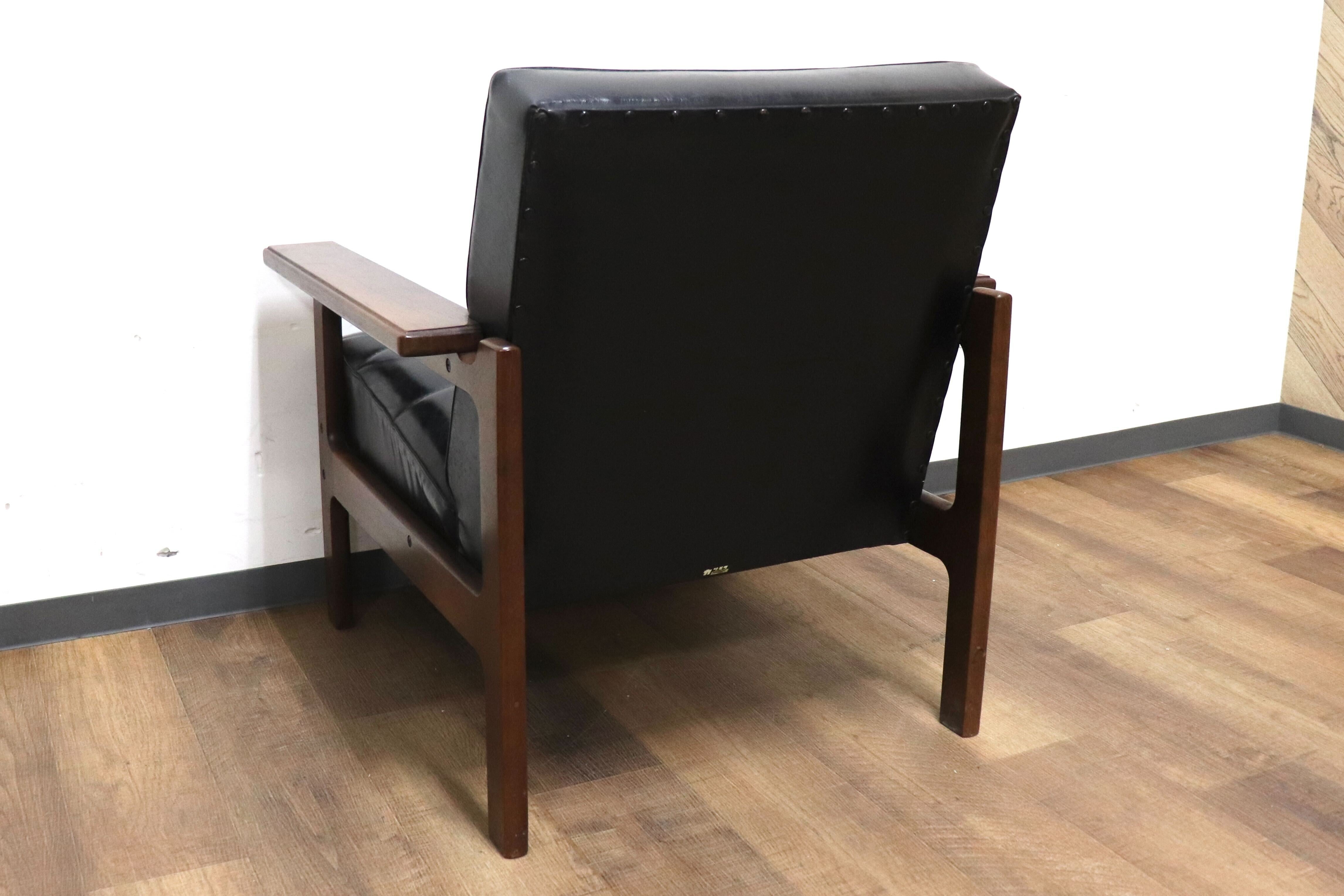 GMHH132A○オールドカリモク karimoku アームチェア 肘掛け椅子 ラウンジチェア アンティーク ヴィンテージ レトロ Kチェア 応接 当時物