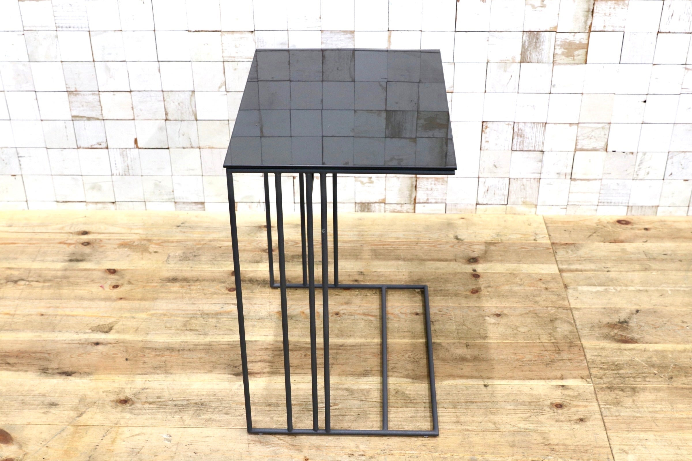 GMJK294○BoConcept / ボーコンセプト ALBA アルバ サイドテーブル ガラステーブル Morten Georgsen スチール 北欧モダン 展示品