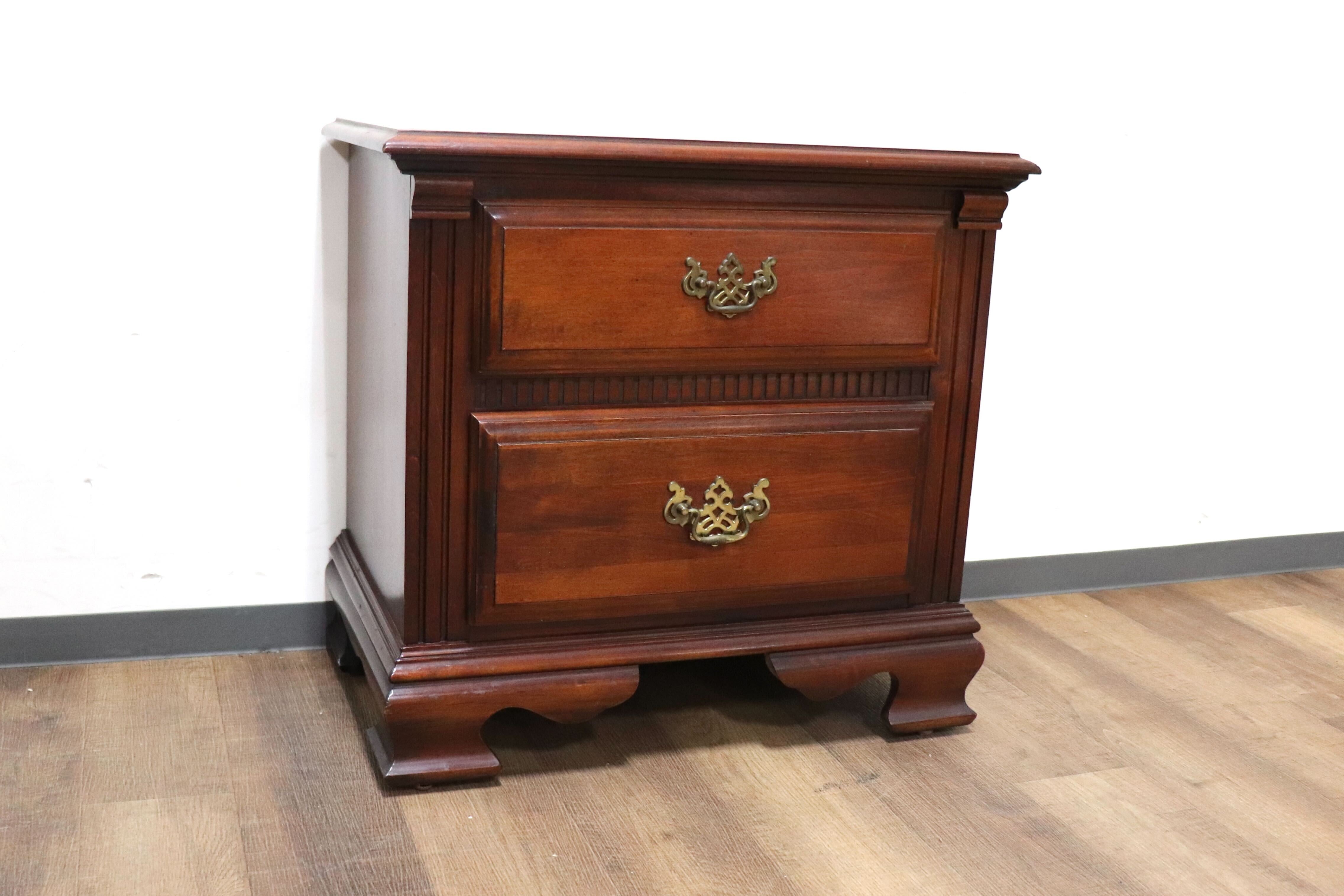 GMHH128B○STANLEY FURNITURE / スタンレー ファニチャー 2段チェスト ナイトテーブ キャビネット アンティーク アメリカ老舗高級家具