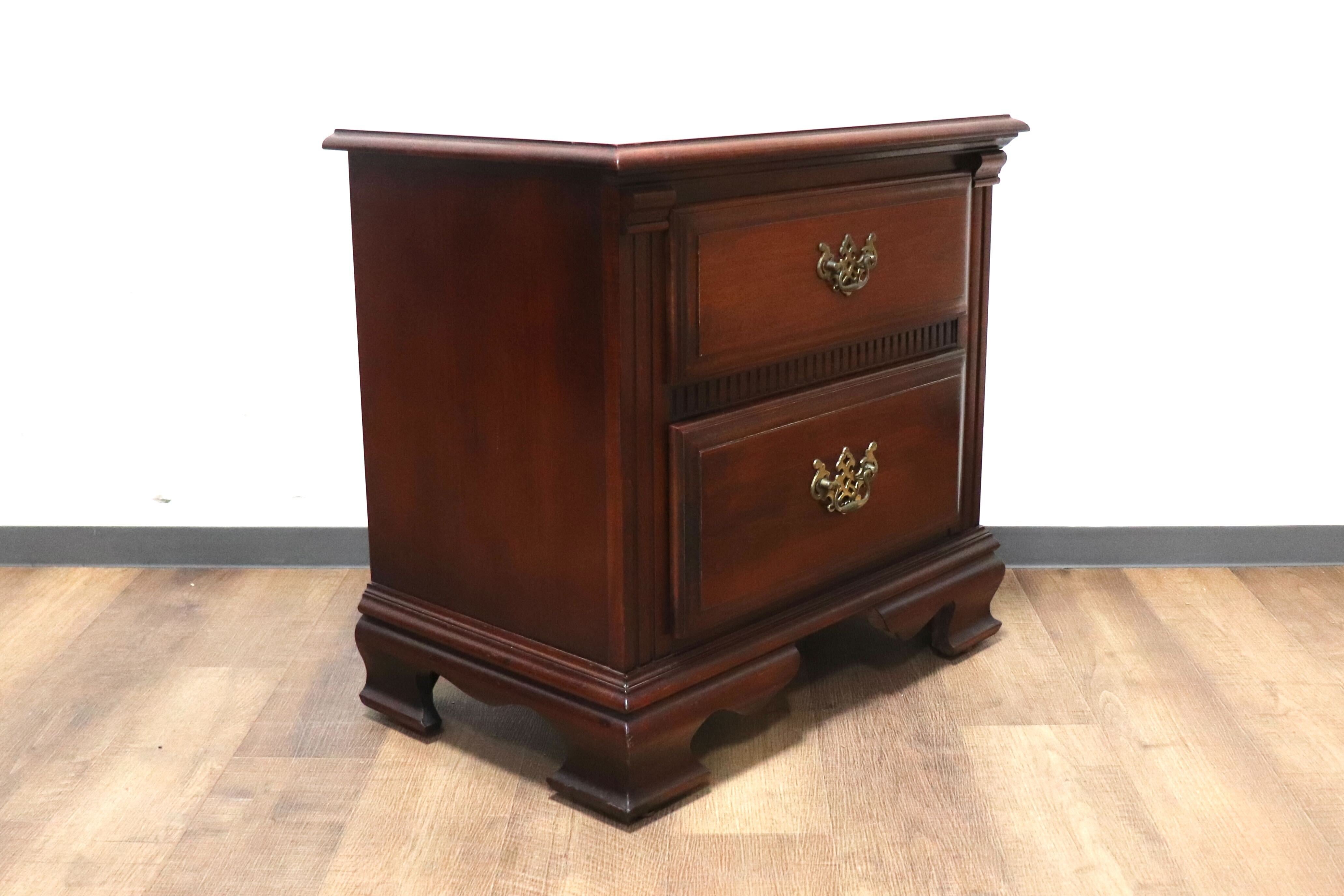 GMHH128B○STANLEY FURNITURE / スタンレー ファニチャー 2段チェスト ナイトテーブ キャビネット アンティーク アメリカ老舗高級家具