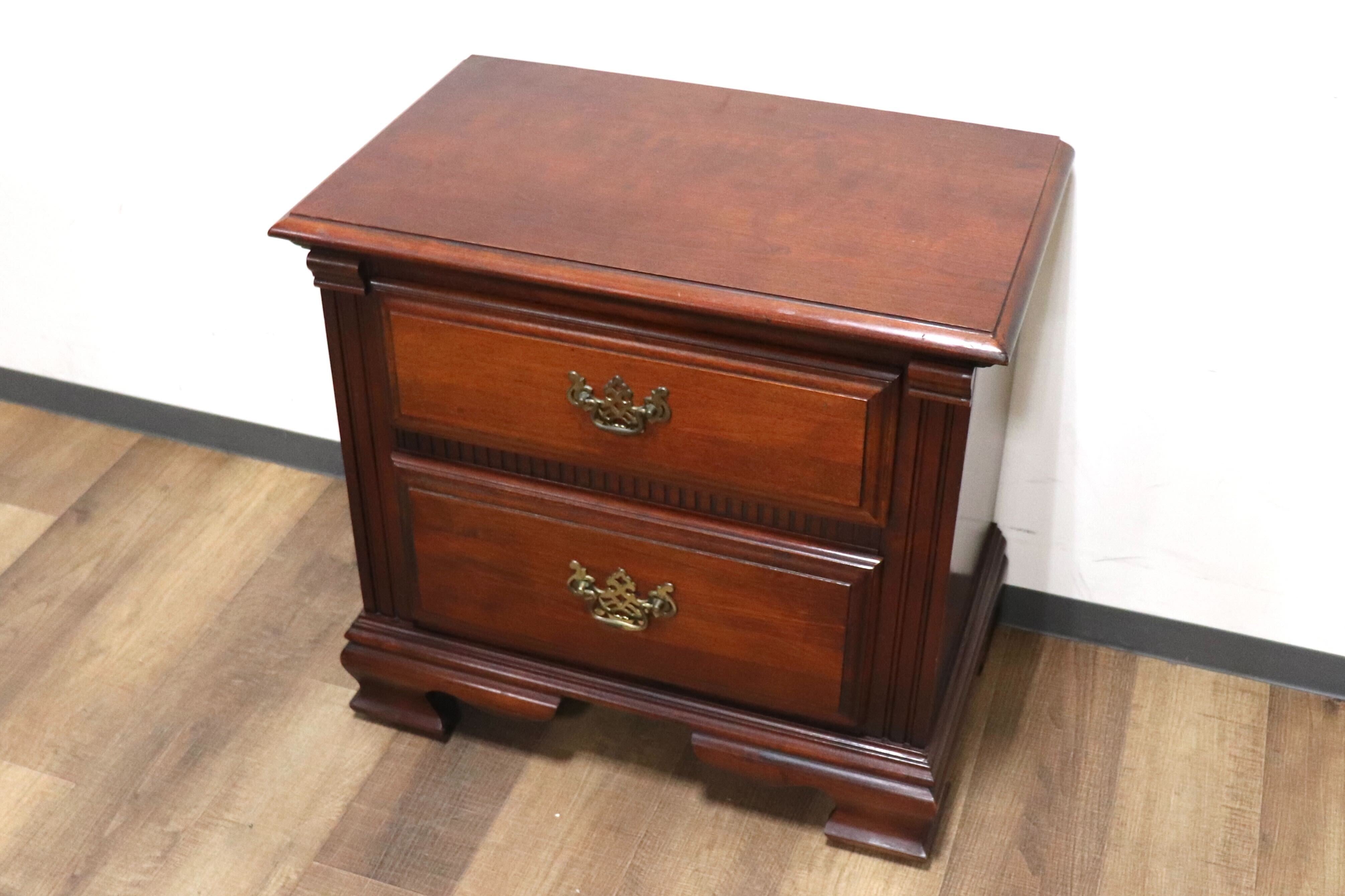 GMHH128B○STANLEY FURNITURE / スタンレー ファニチャー 2段チェスト ナイトテーブ キャビネット アンティーク アメリカ老舗高級家具