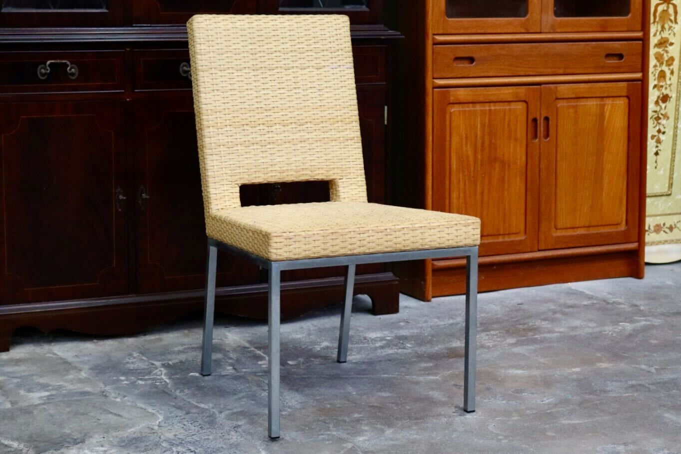 GMIK490D○HUKLA / 日本フクラ ヴァンテ VENTER ダイニングチェア アームレスチェア 椅子 レザー 水牛革編み モダン 国産家具