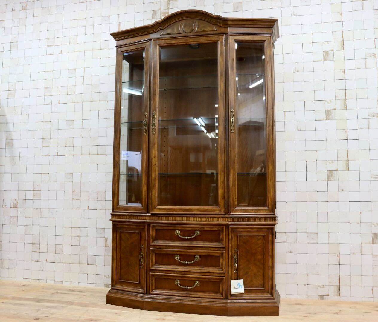GMHS38○DREXEL HERITAGE / ドレクセルヘリテイジ TRYON MANOR トライオンメナー 飾り棚 キャビネット クラシック 定価約120万