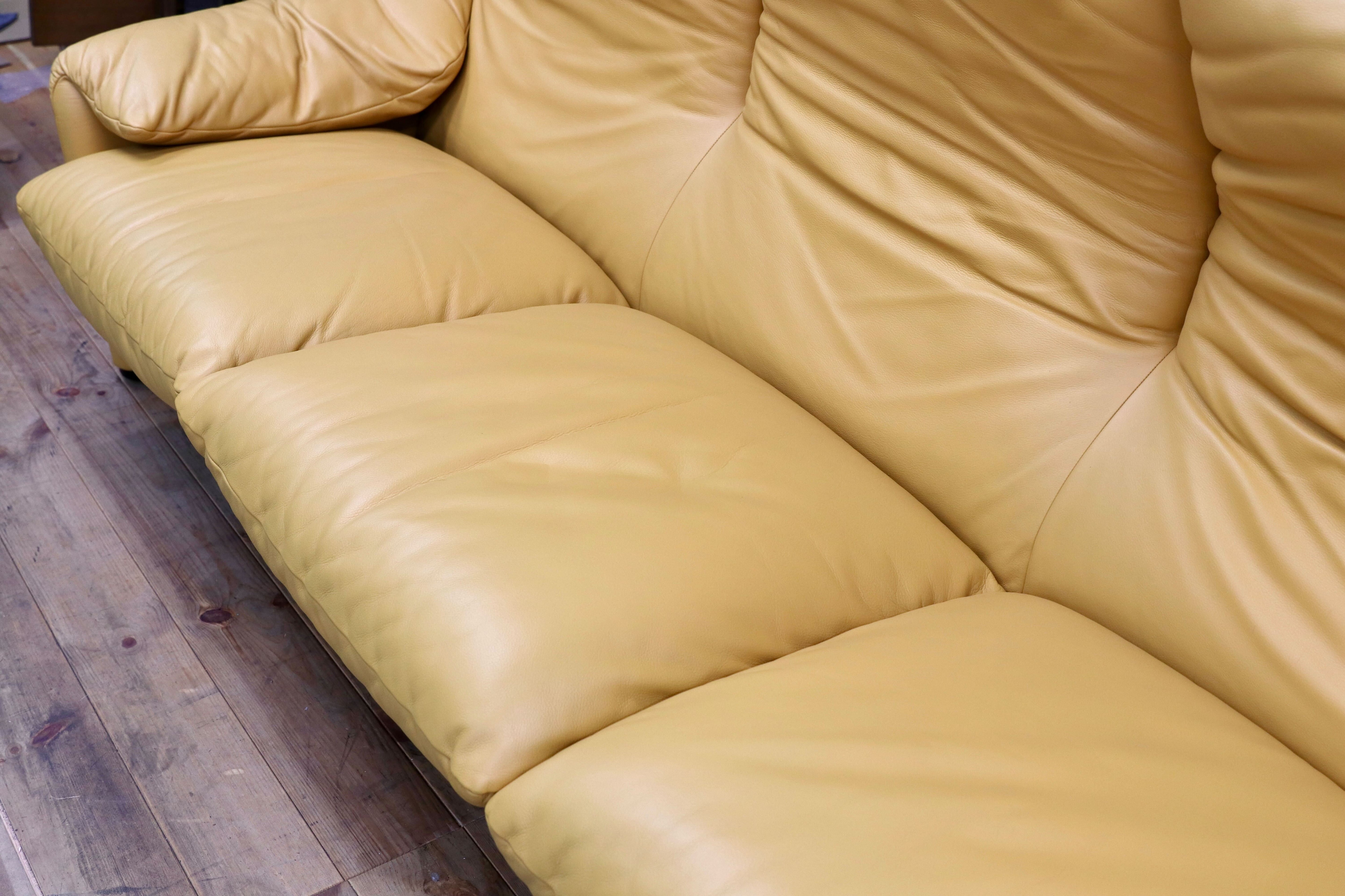 GMIK889○Cassina / カッシーナ MARALUNGA マラルンガ 3人掛けソファ トリプルソファ マスタードイエロー ヴィコ マジストレッティ 約262万